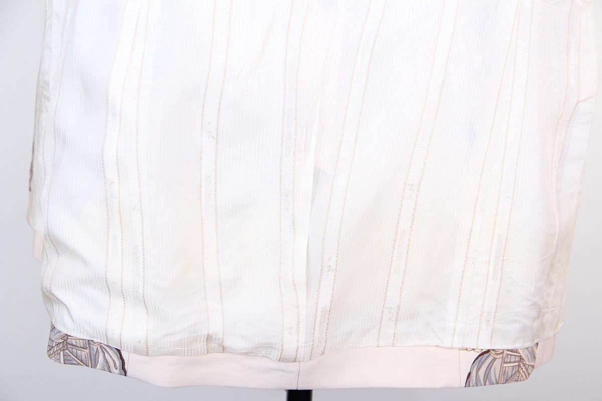 Hermes vintage silk jacket In Good Condition For Sale In Алматинский Почтамт, KZ