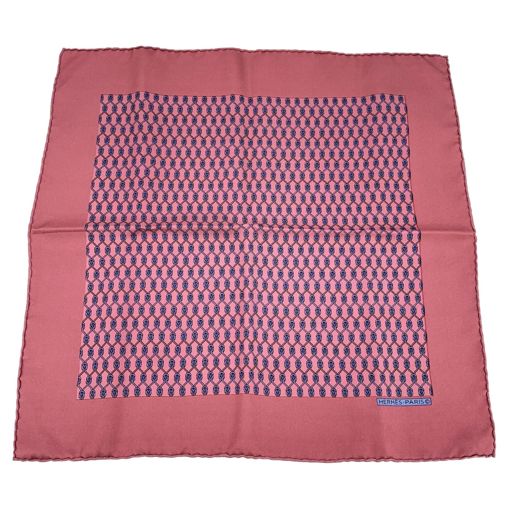 Hermes Vintage Silk Pocket Square o sciarpa da collo con stampa di nodi rosa