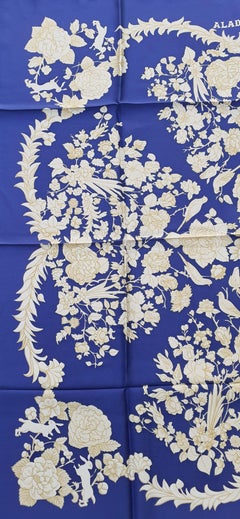 Sciarpa di seta vintage Hermès Aladin Francoise Heron Blue 90 cm