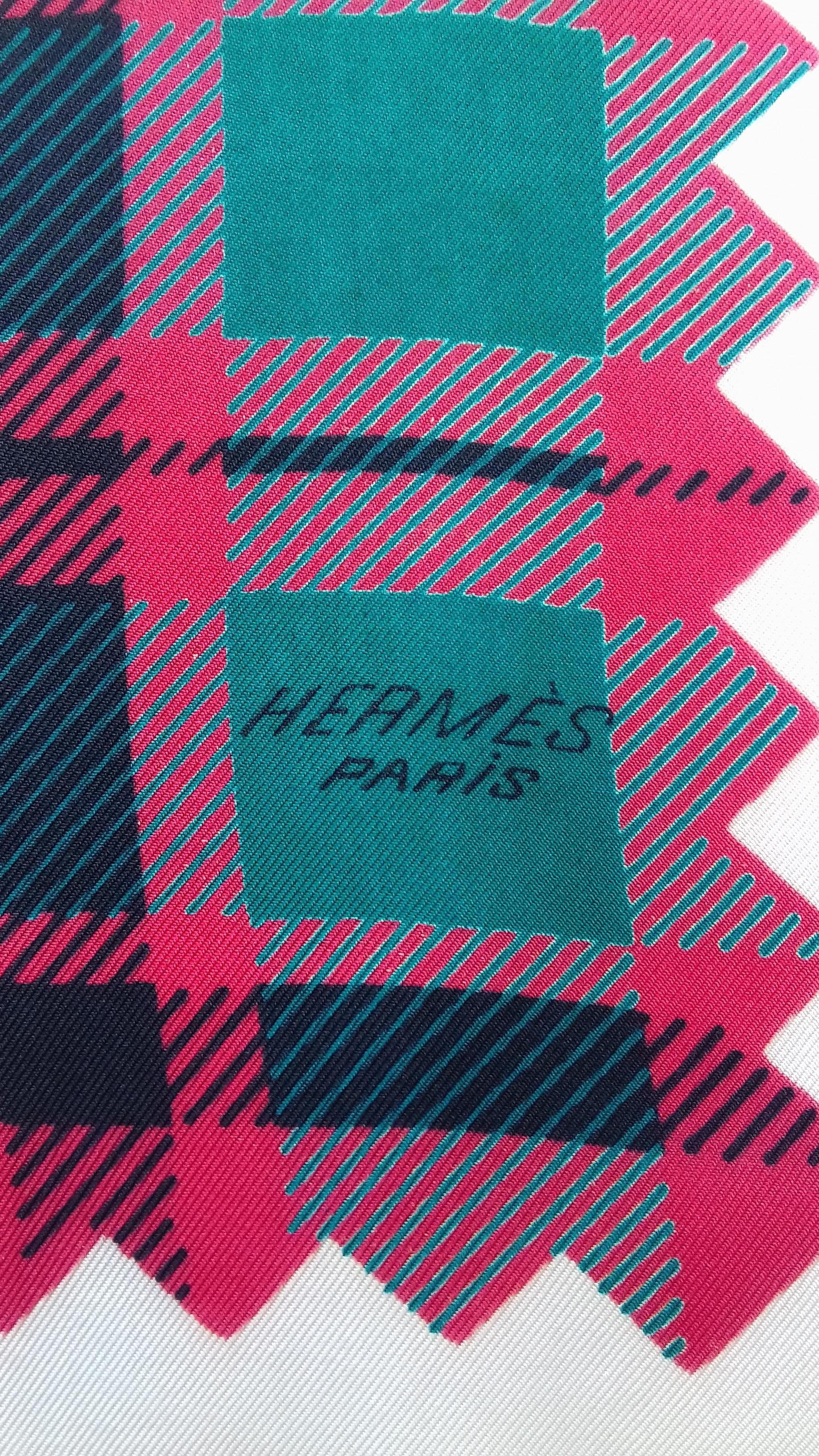 Extremely Rare Authentic Hermès Scarf

Pattern: 