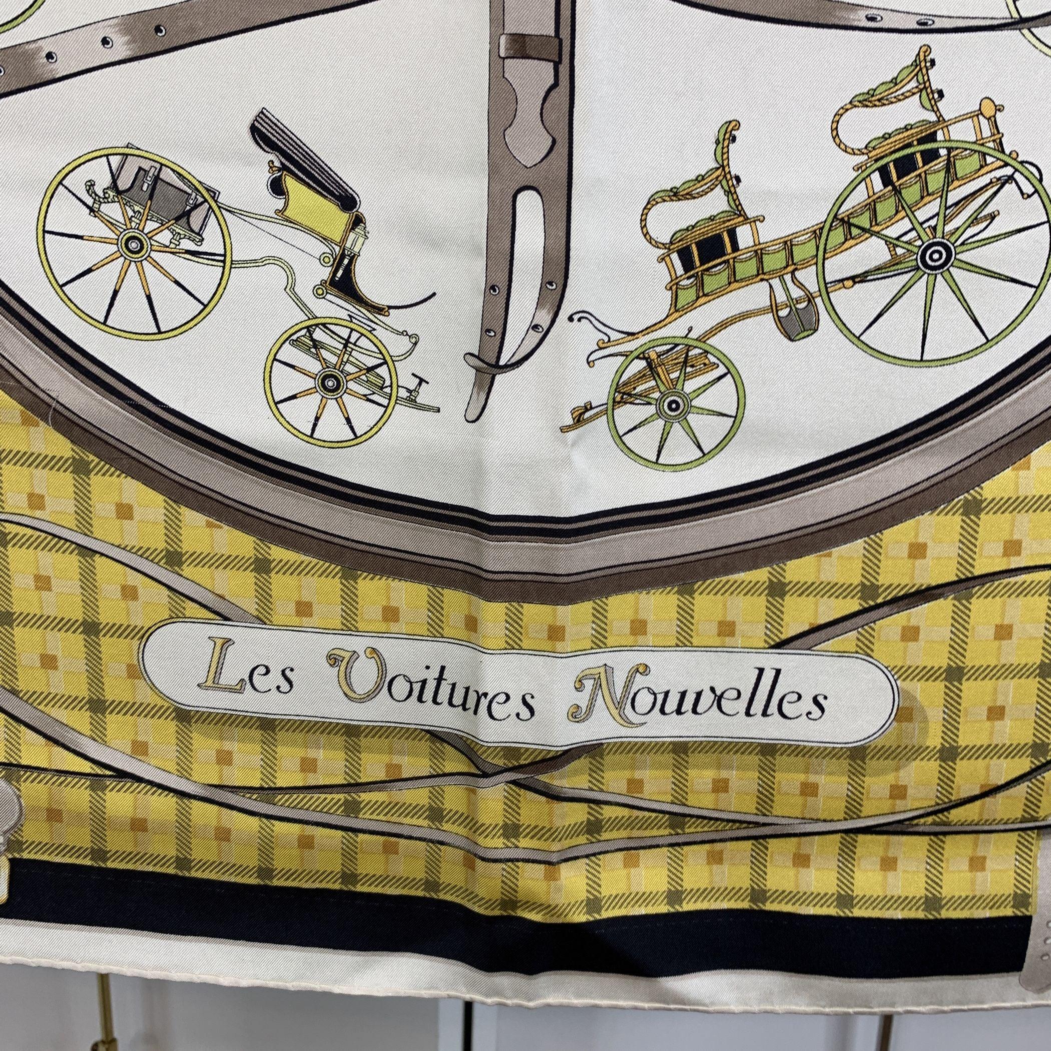 Hermes Vintage Silk Scarf Les Voitures Nouvelles by Jacques Eudel 1961 In Fair Condition For Sale In Rome, Rome