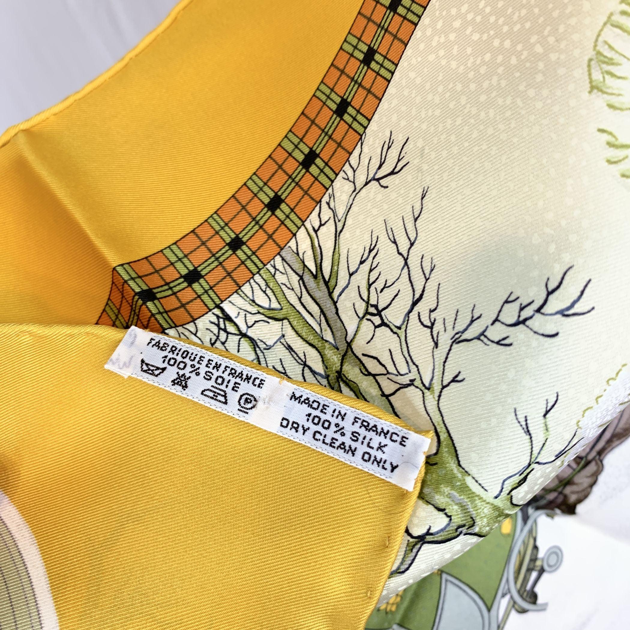 Pañuelo de seda Hermes Vintage L'Hiver En Poste 1975 Philippe Ledoux Beige