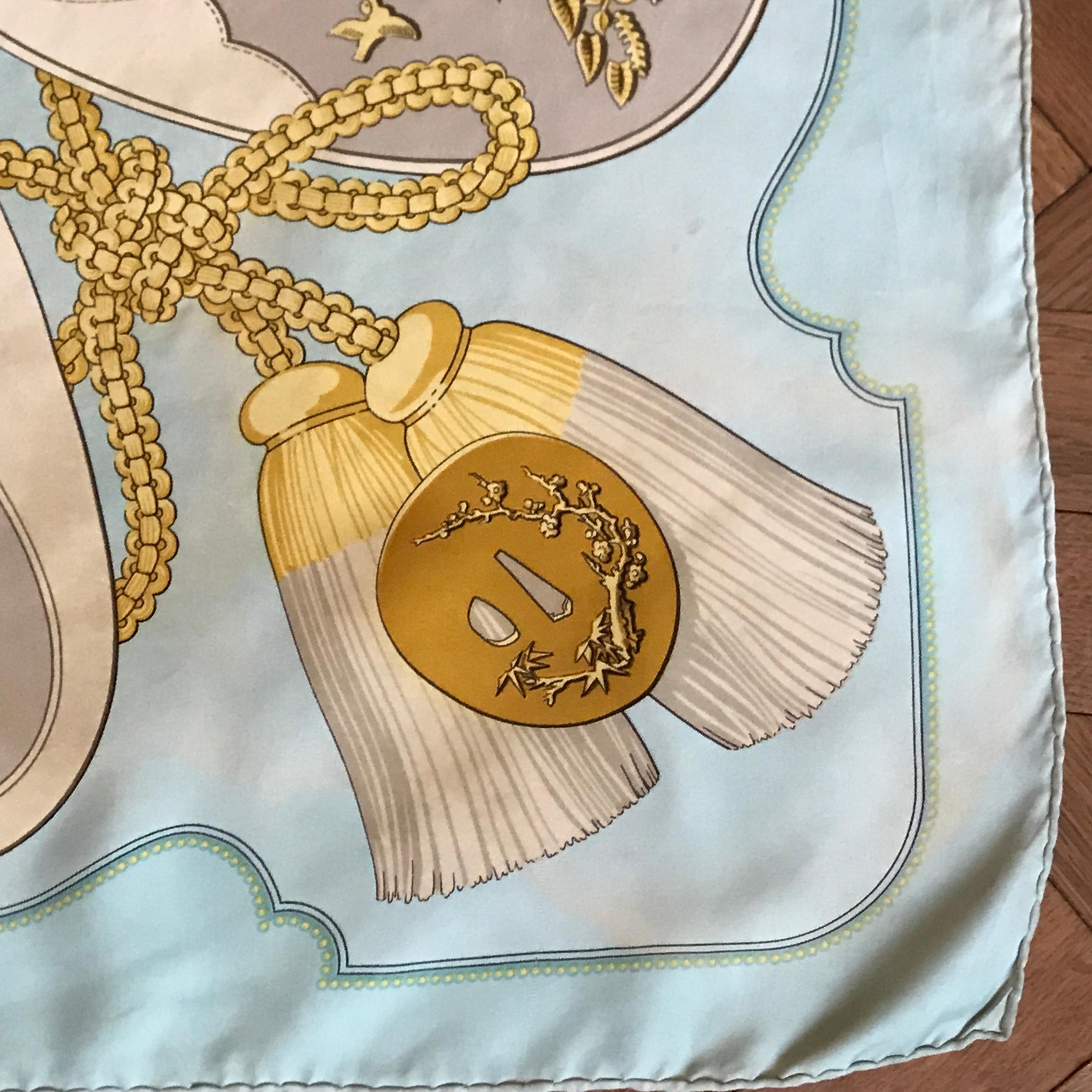 Hermès - Écharpe en soie vintage « Tsubas » par  Christiane Vauzelles, 1971 en vente 1
