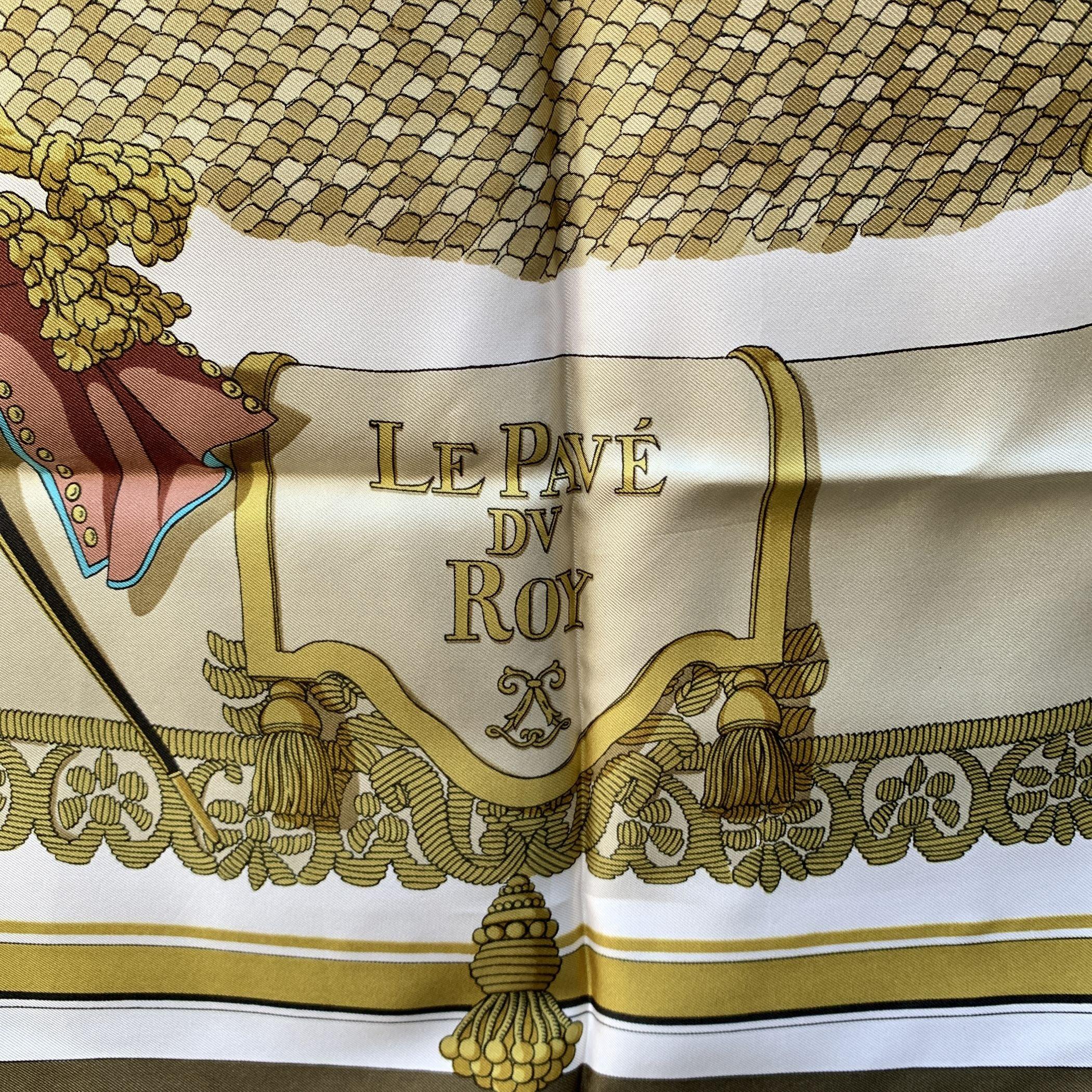 Brown Hermes Vintage Silk Scarf Versailles Le Pavè Du Roy 1954 Hugo Grygkar For Sale