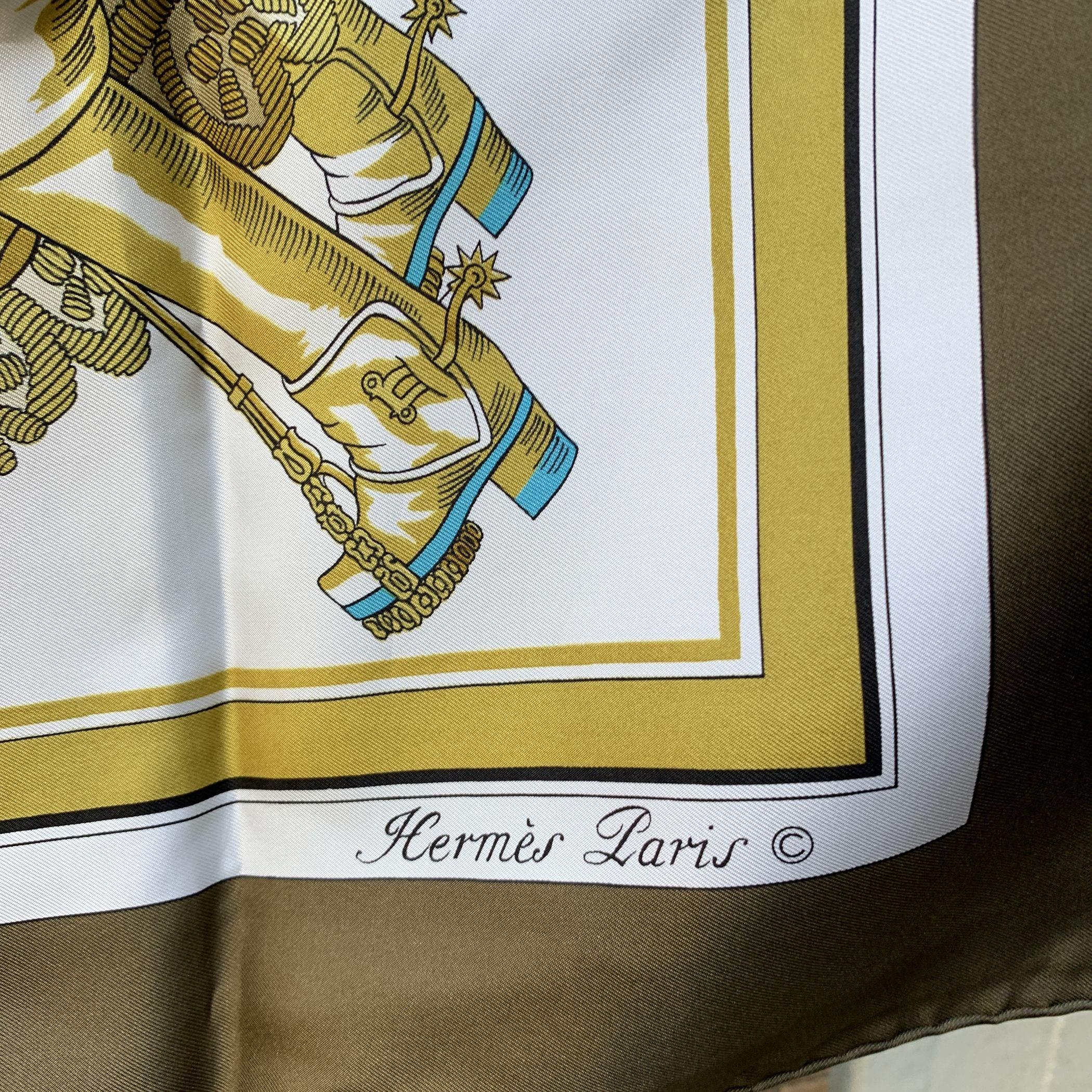Hermes Vintage Silk Scarf Versailles Le Pavè Du Roy 1954 Hugo Grygkar For Sale 2