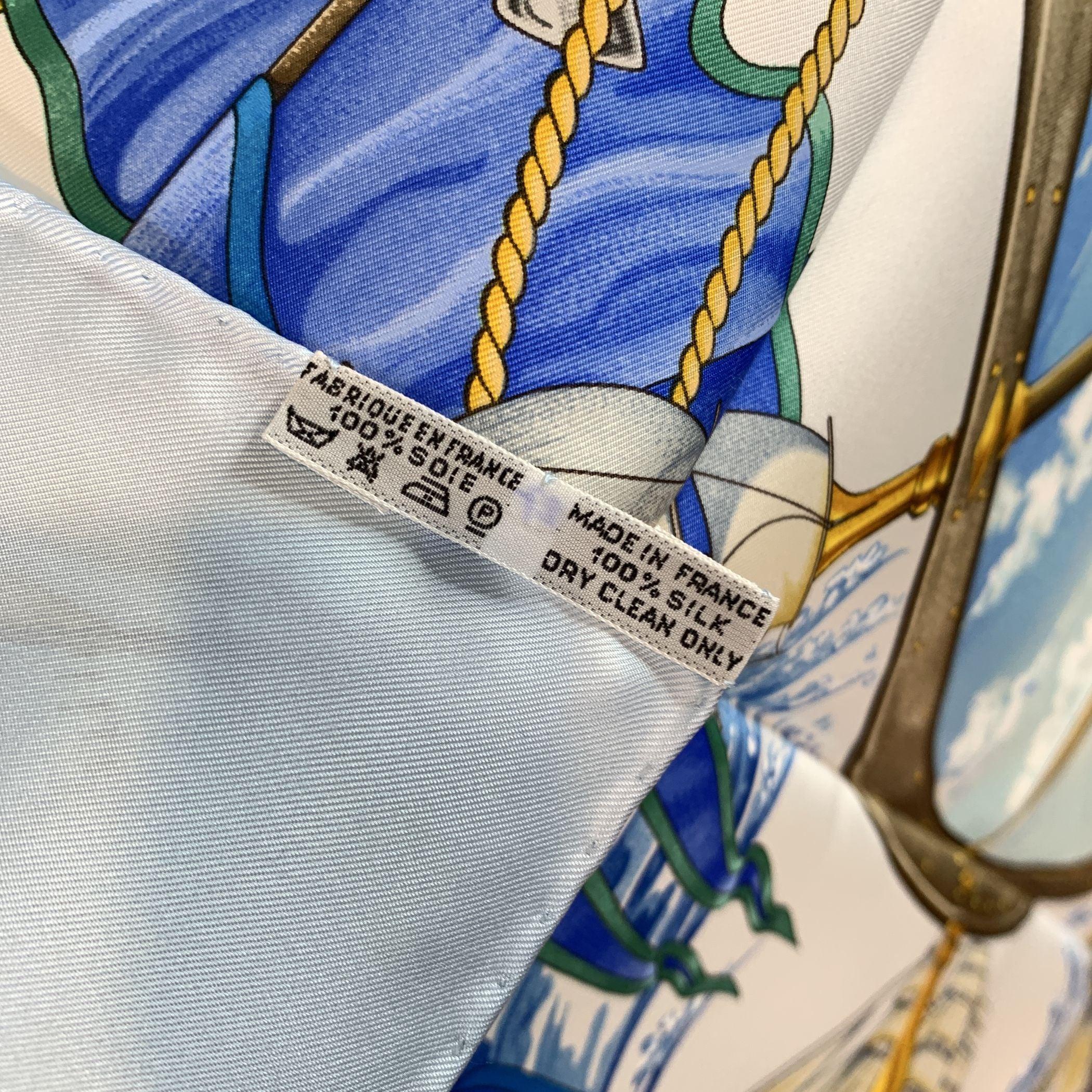 Hermes Vintage Silk Scarf Vive le Vent 1992 Toutsy Bourthoumieux In Excellent Condition For Sale In Rome, Rome