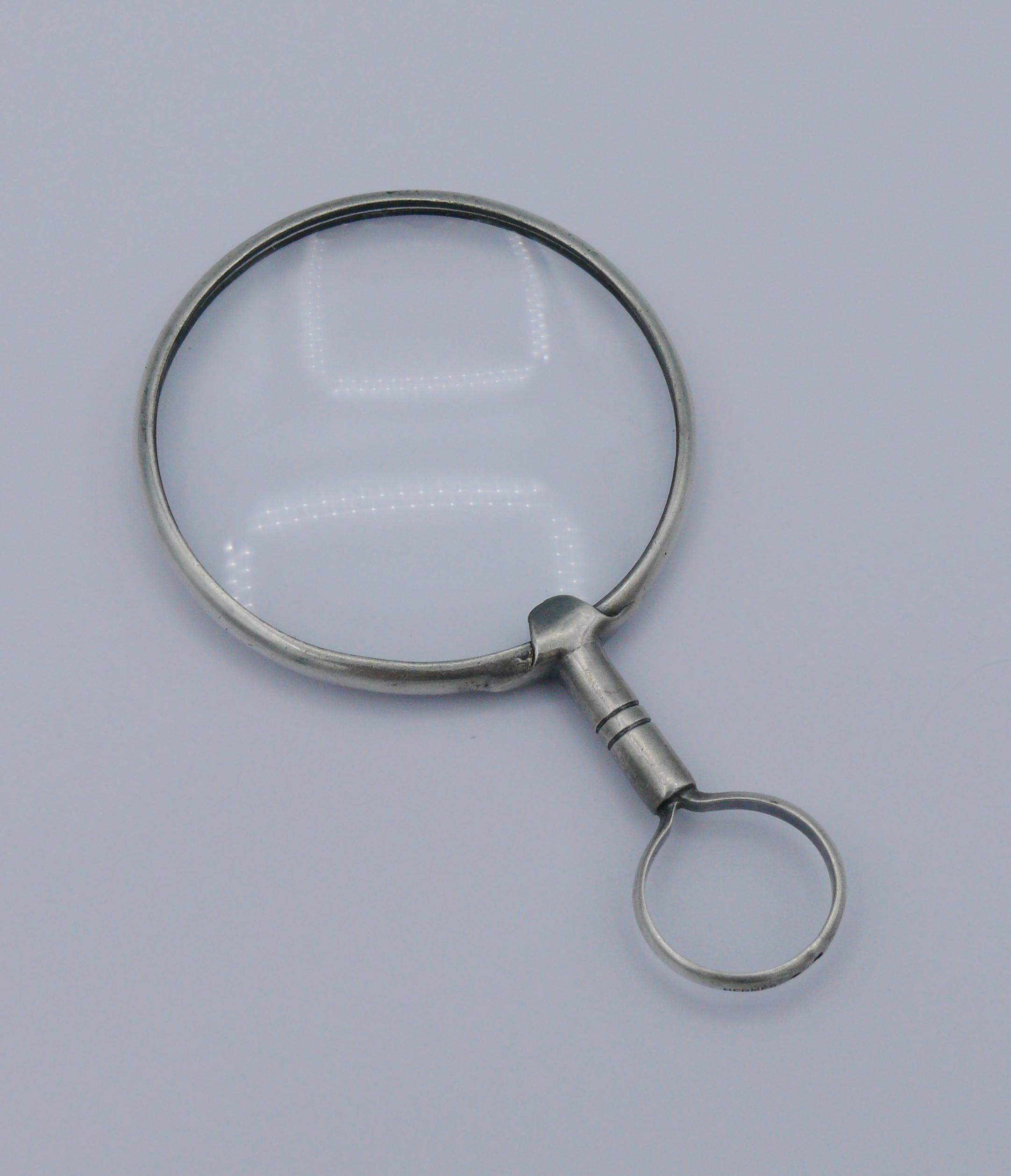 HERMES Vintage Silver Magnifying Glass Pendant In Good Condition For Sale In Nice, FR