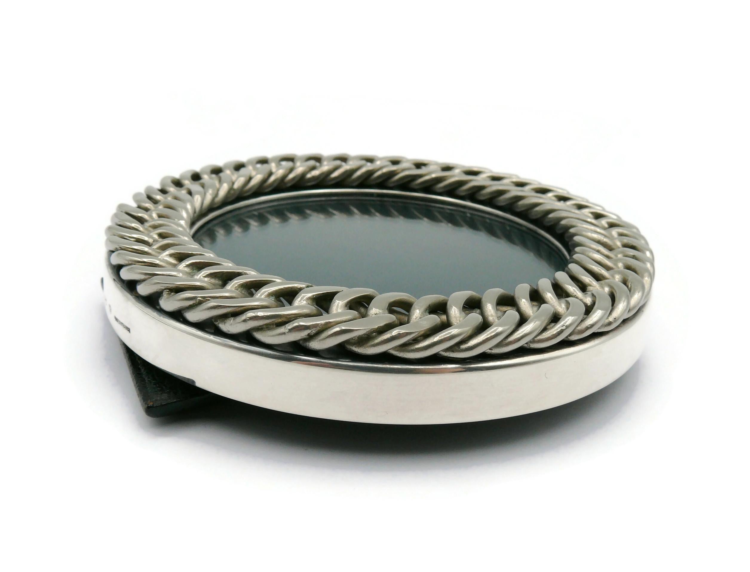 HERMES Marco de fotografía vintage de eslabones de cadena plateados en venta 6