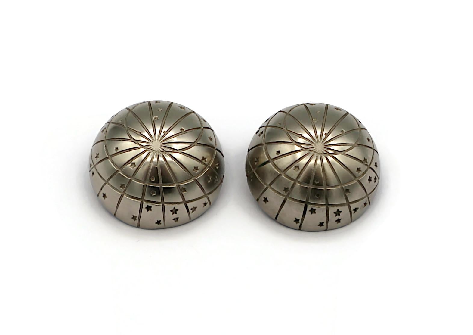 Pendientes de clip HERMES Vintage Silver Tone Celestial Dome en Bueno estado para la venta en Nice, FR