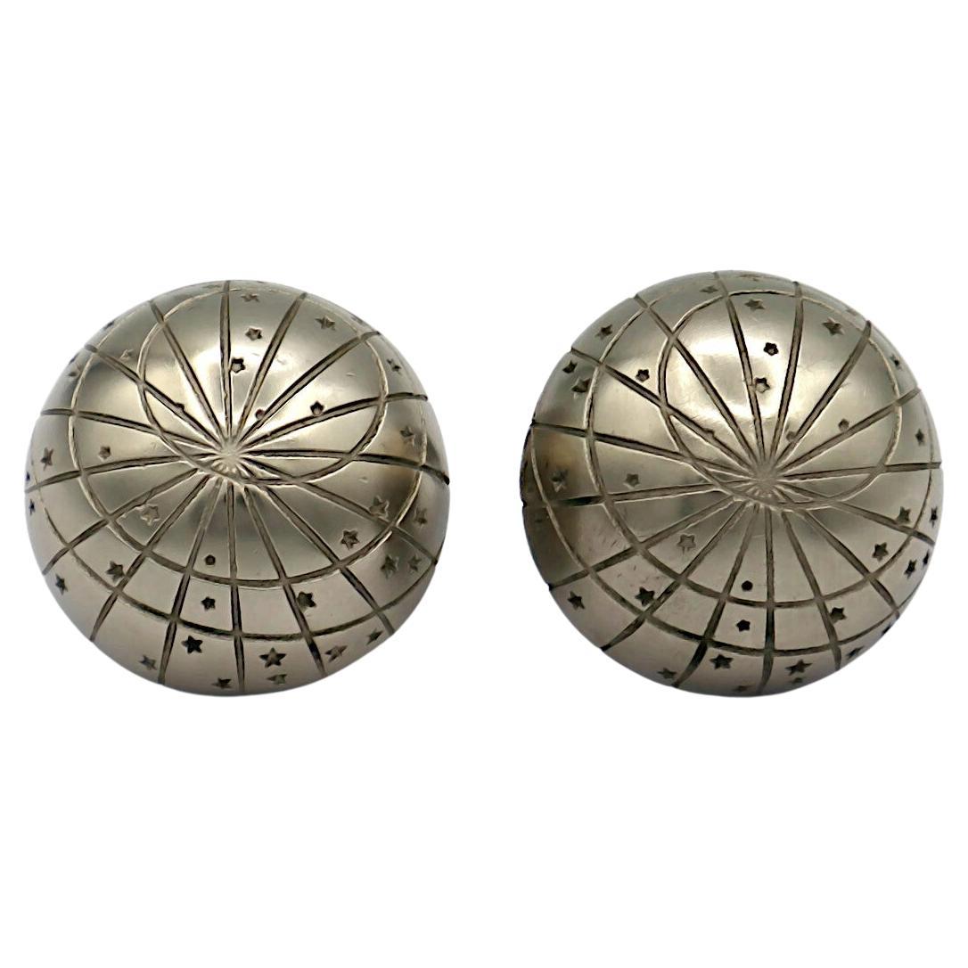 Pendientes de clip HERMES Vintage Silver Tone Celestial Dome en venta