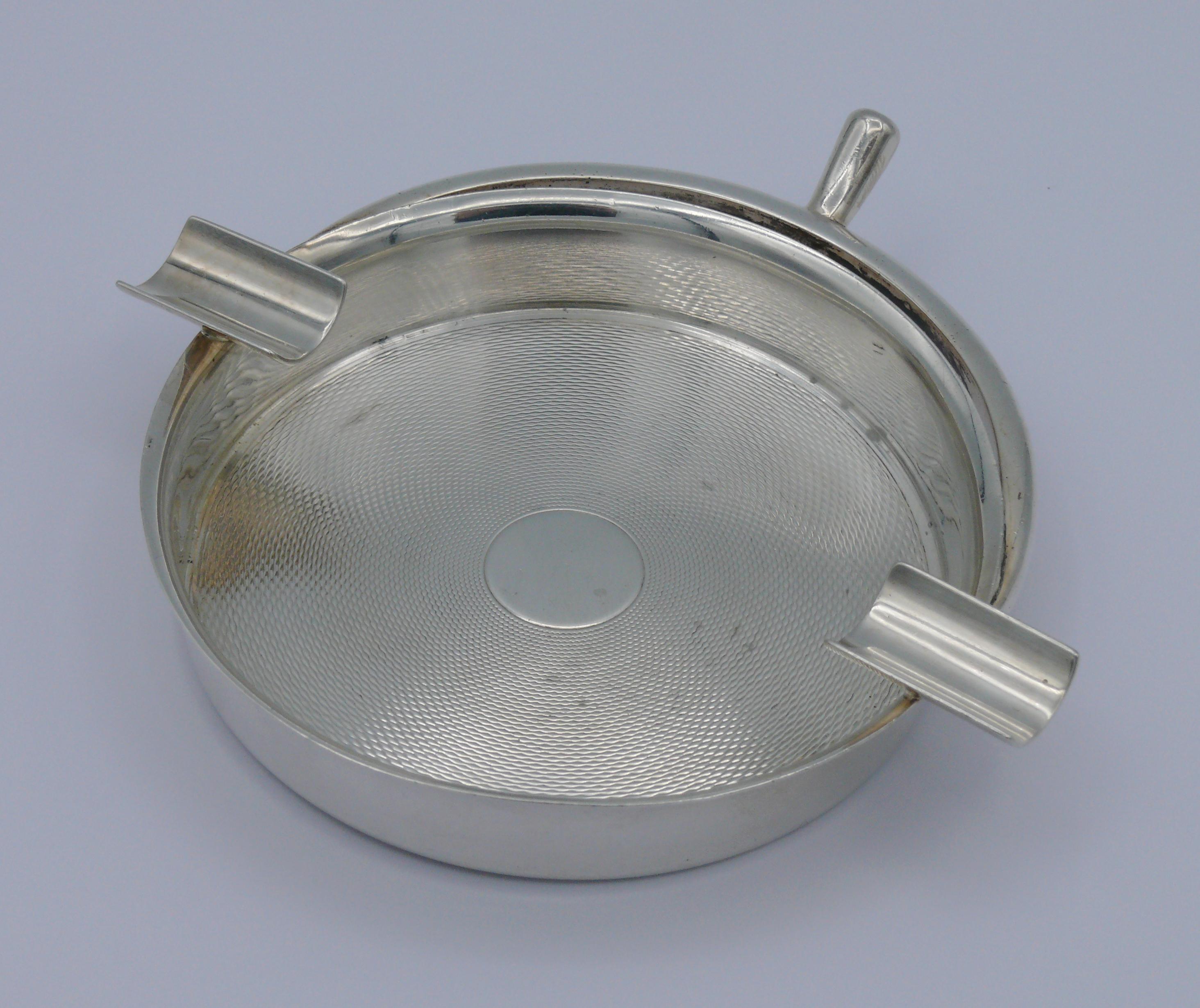 HERMES Vintage Solid Silver Guilloche Stirrup Ashtray In Good Condition For Sale In Nice, FR