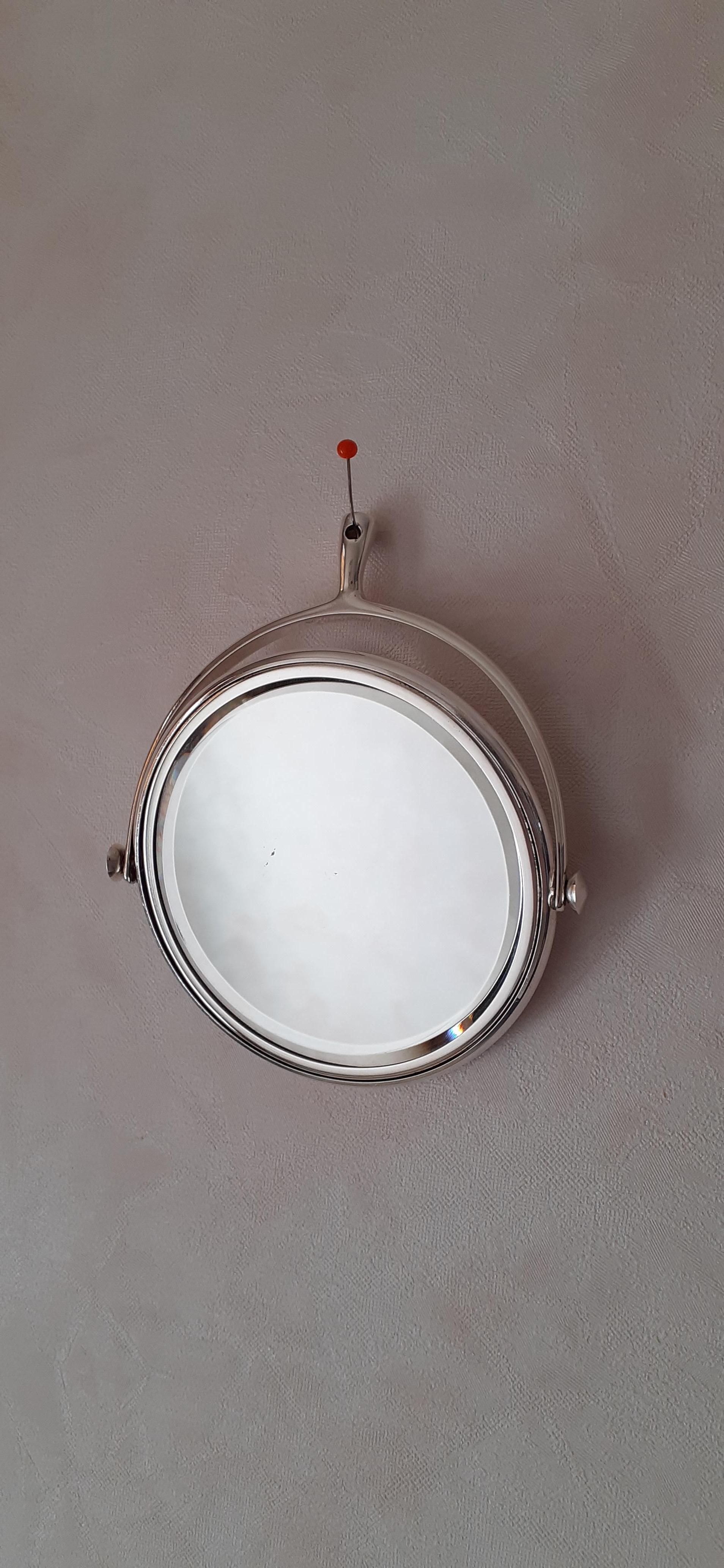 Hermès Vintage Stirrup Shaped in Guilloché Silvered Pocket Mirror for Handbag For Sale 8