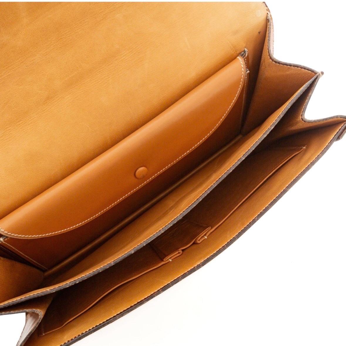 Hermès Vintage Tan Leather and Canvas Piano Shoulder Bag (Circa 1960s) For Sale 5
