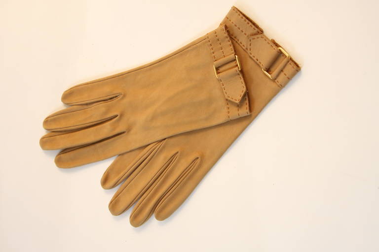 Marrone Guanti Hermes Vintage in pelle Tan con fibbia al polso taglia 7 in vendita