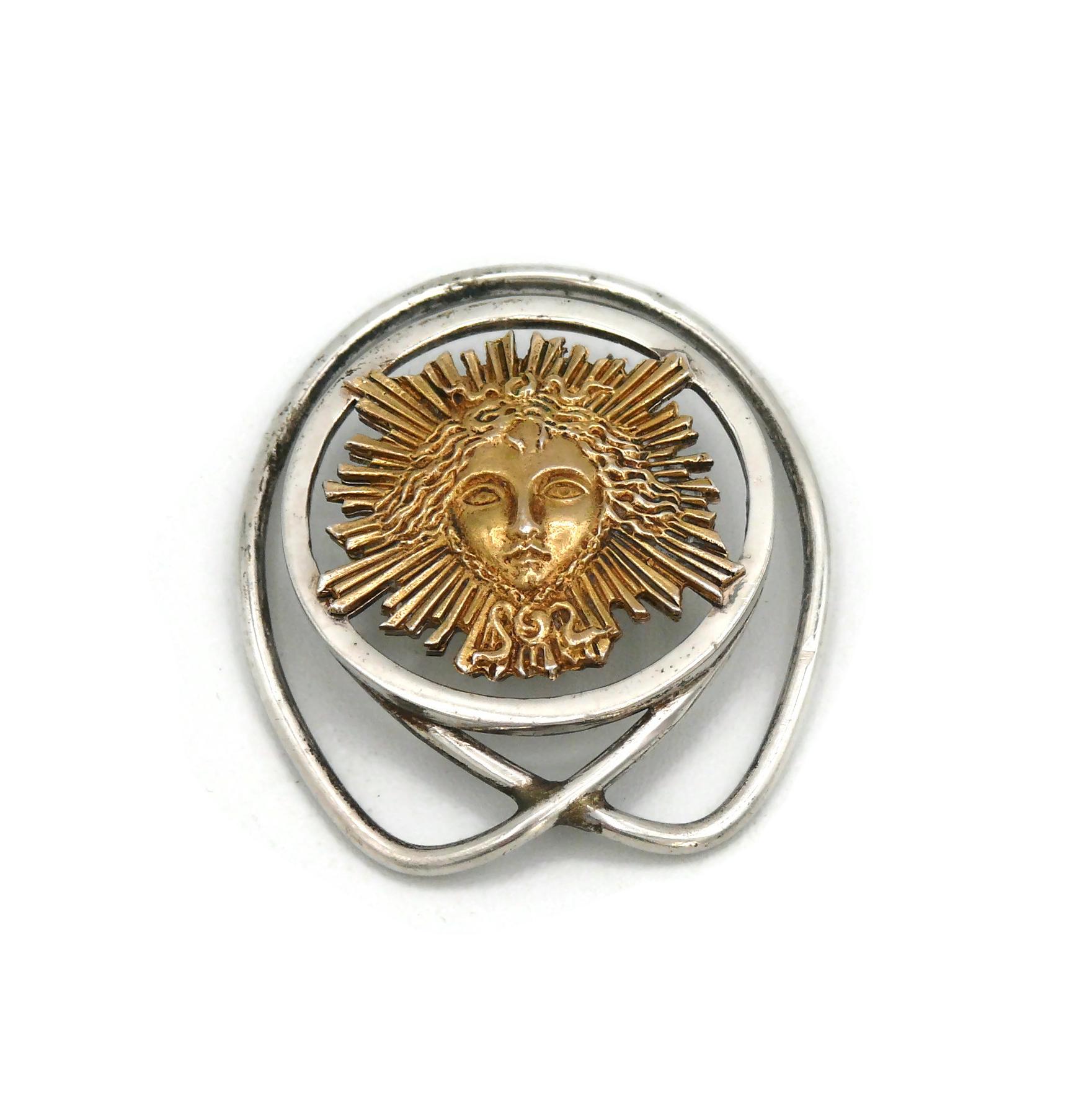 HERMES vintage silver money clip featuring a gilted silver emblem of the Sun King Louis XIV.

Embossed HERMES.
French silver 