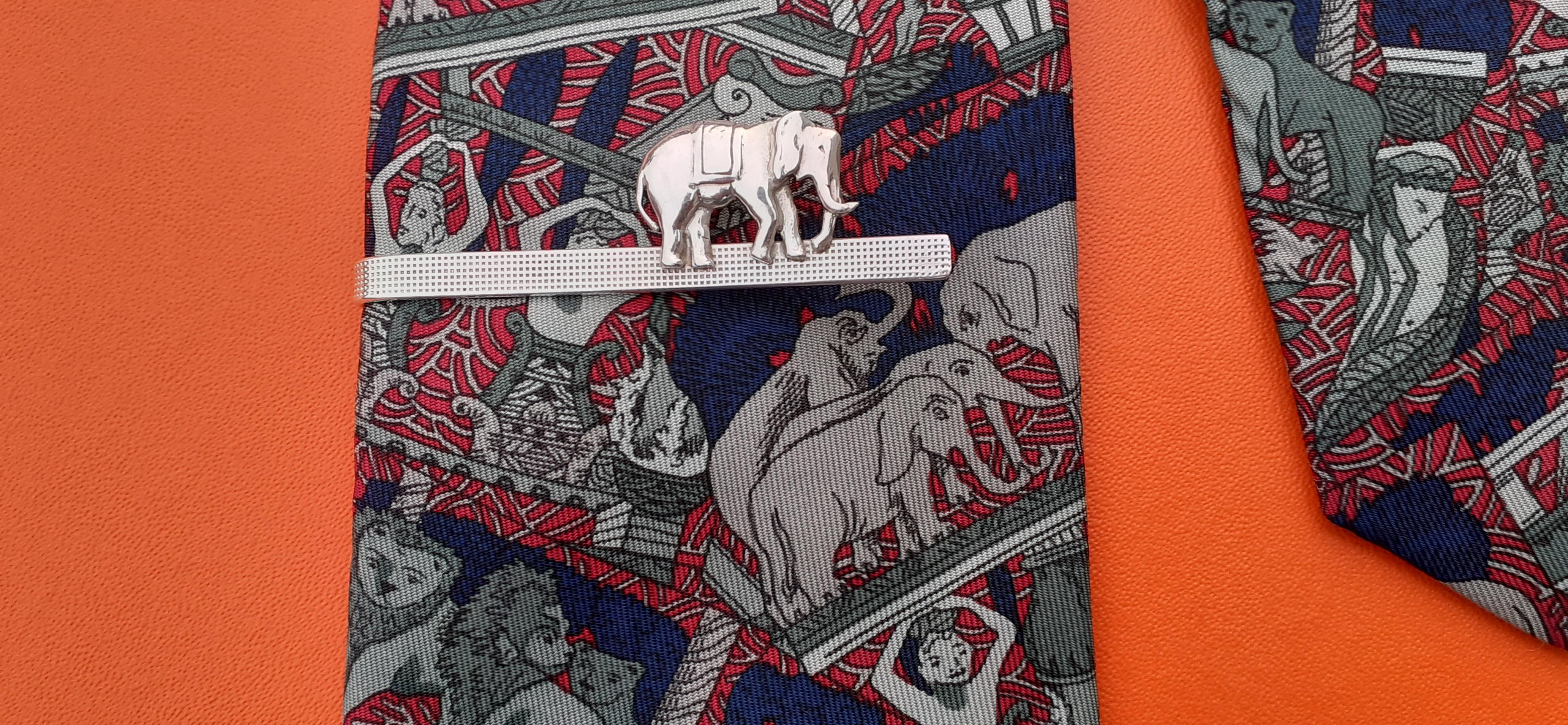 Hermès Vintage Tie Clip in Silver Elephant Pattern Rare 9
