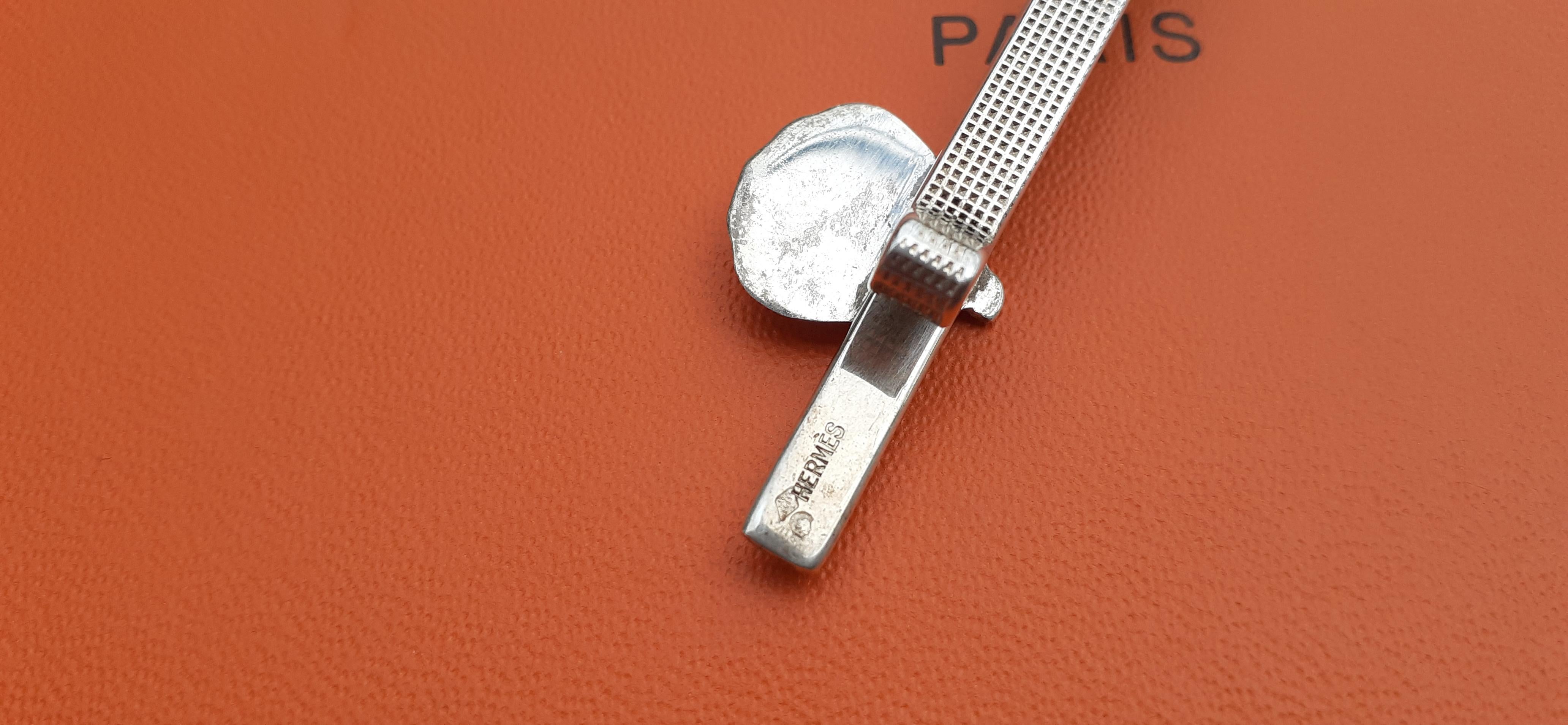 Clip de cravate vintage Hermès en argent Montgolfière ou coquillage en vente 1