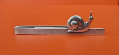 Hermès Vintage Krawattenklammer in Silber Schneckenmuster Selten