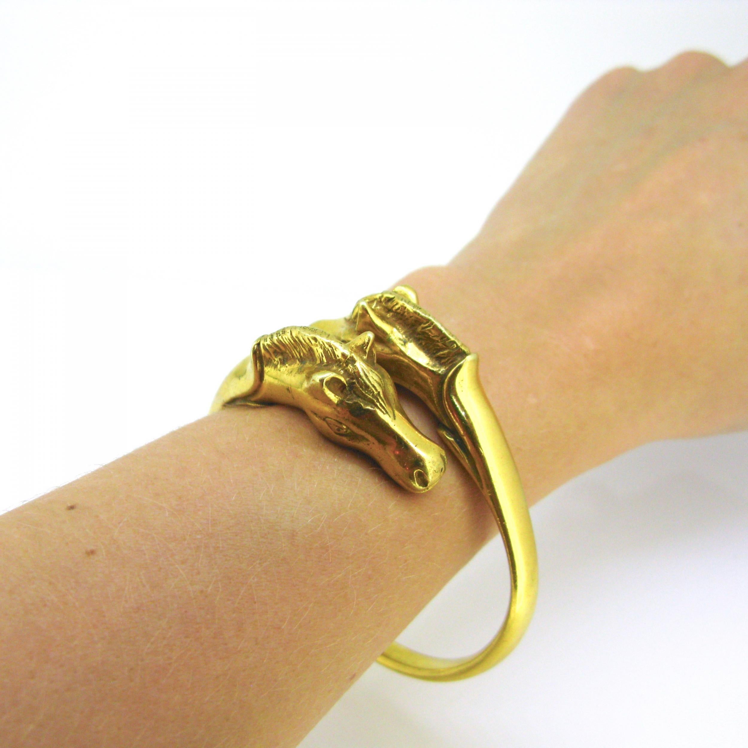 Hermès Vintage Two Horse Heads Sterling Gold Plated Bangle Bracelet In Good Condition In London, GB