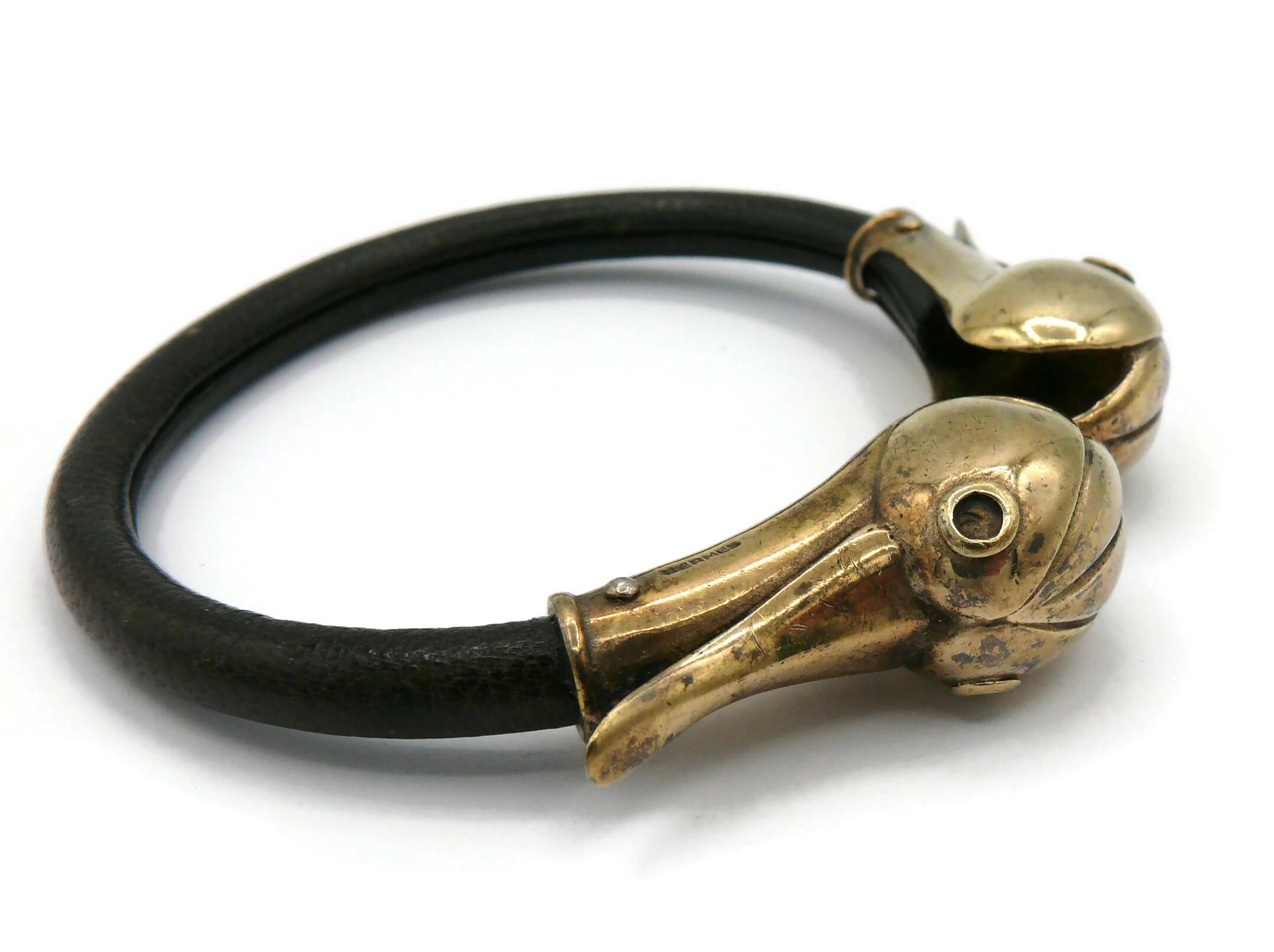 HERMES Vintage Uber Rare Leather and Vermeil Duck Head Bangle Bracelet In Good Condition For Sale In Nice, FR