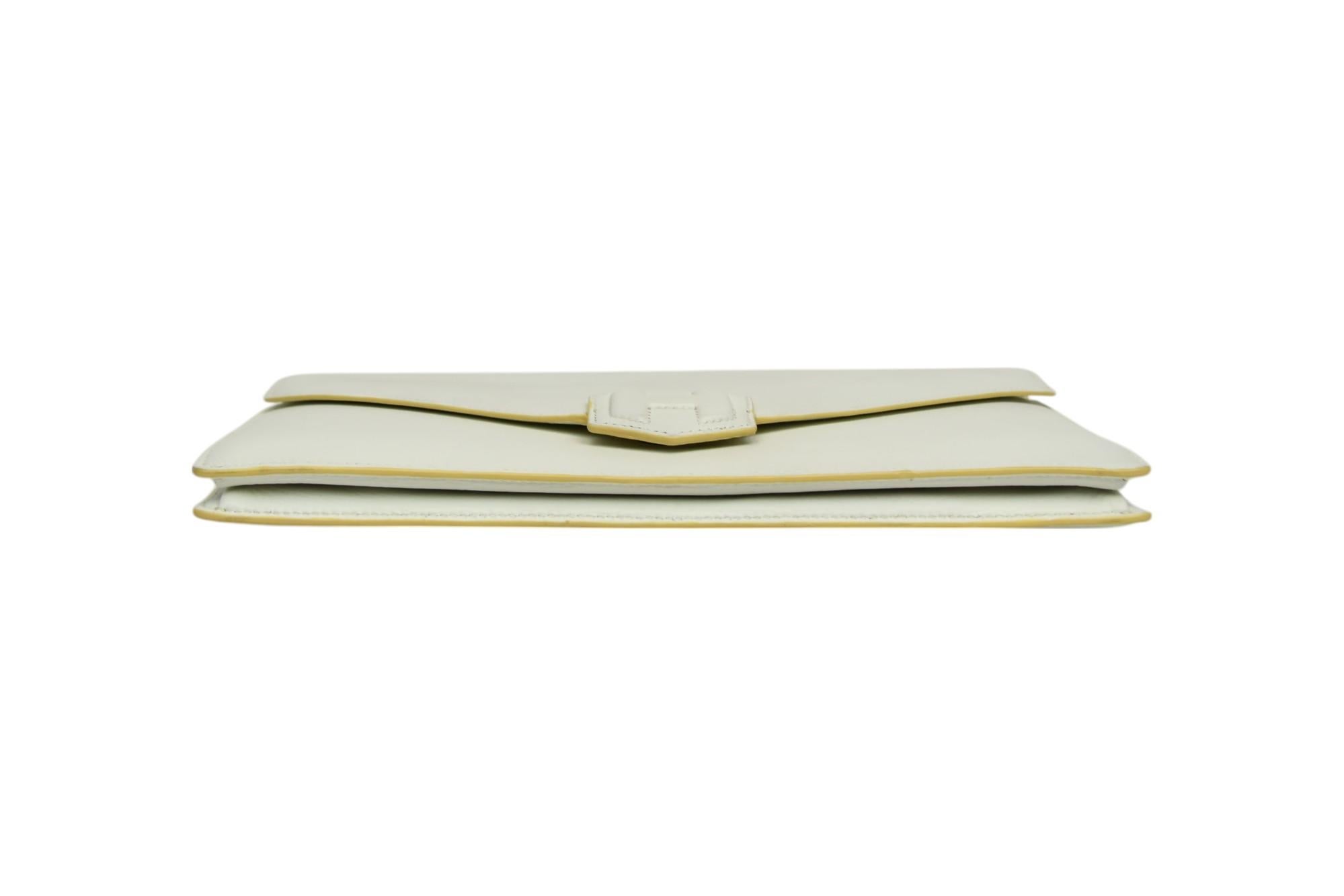 Hermès Vintage White Leather Envelope Clutch  Rare Minimalist Design For Sale 1