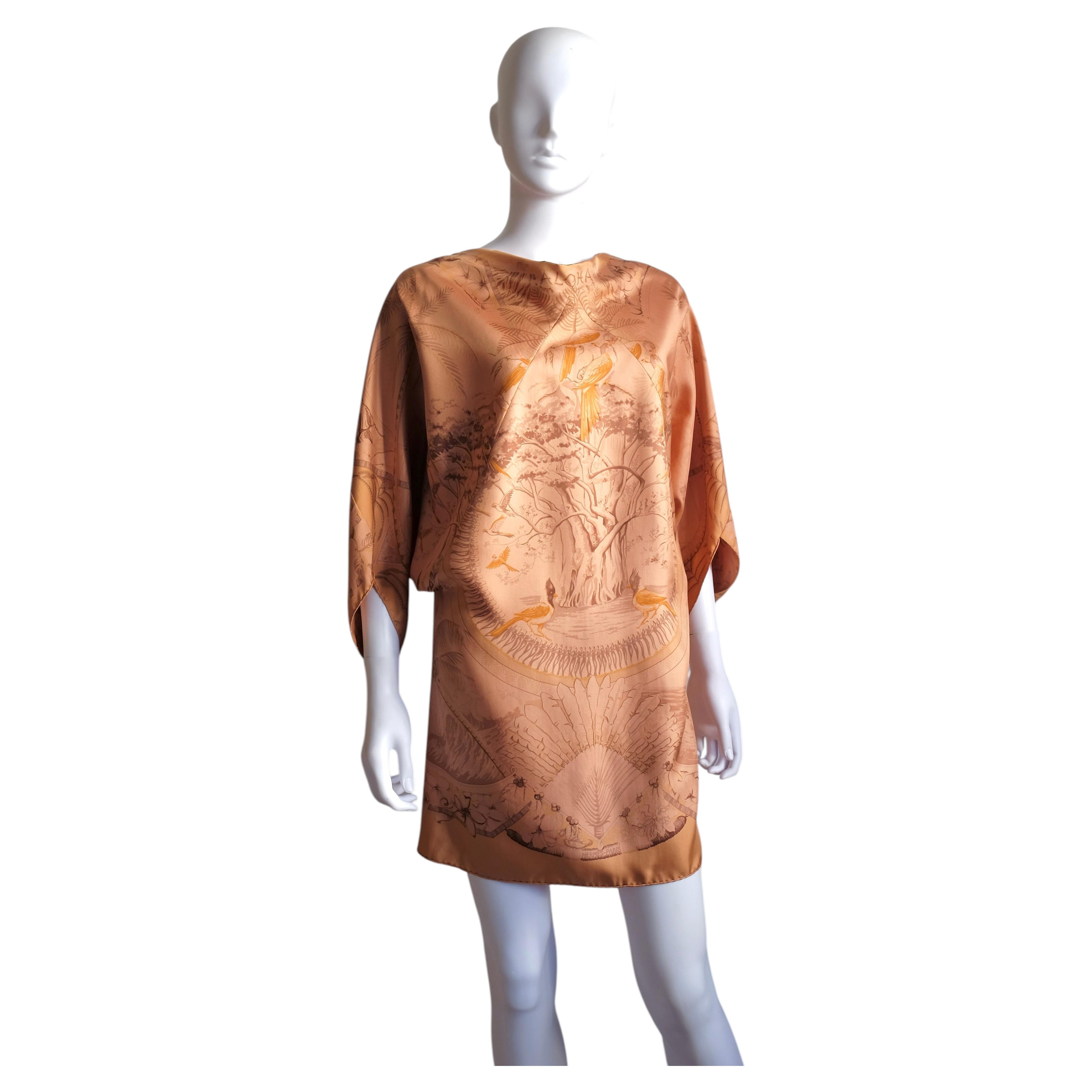 HERMÈS - Aloha-Kaftan aus Seide und Baumwolle für Damen von Laurence Bourthoumieux