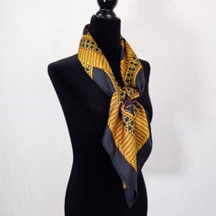 Hermès "Voitures Paniers" by Julia Abadie vintage silk yoke 1990s