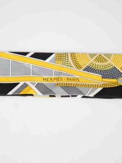 Hermès Voltes Et Pirouettes Twilly Scarf