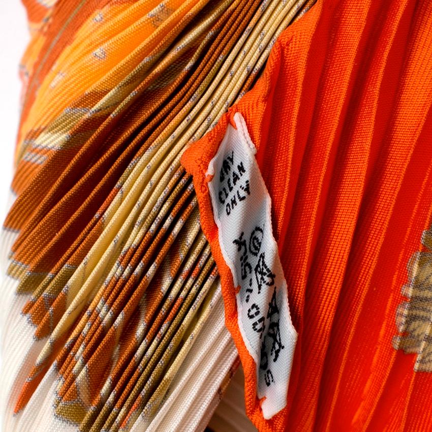Hermes Vue De Carrosse de la Galere la Reale Plisse Silk Scarf 90 In New Condition In London, GB
