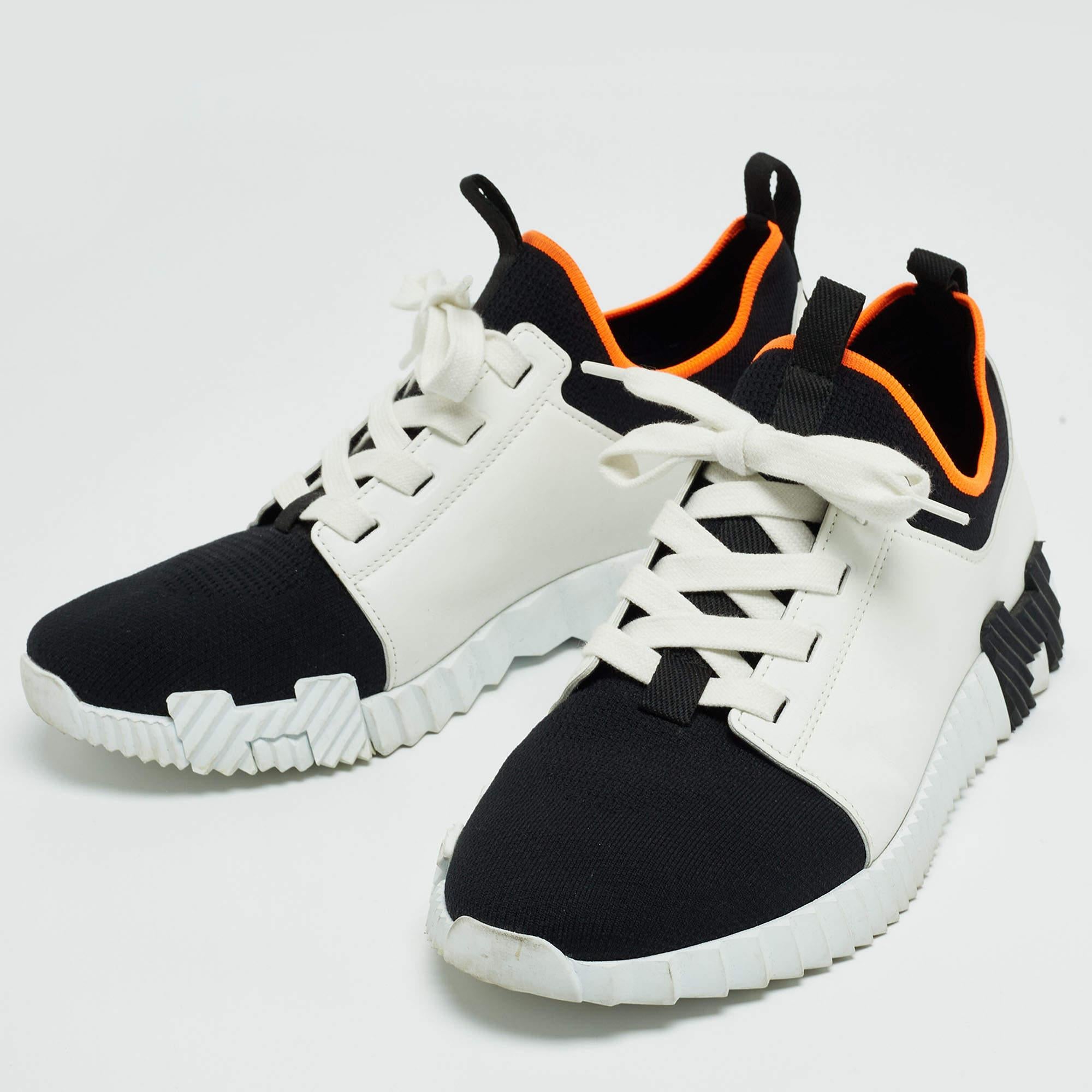 Hermes White/Black Leather and Knit Fabric Depart Sneakers Size 42 In Good Condition In Dubai, Al Qouz 2