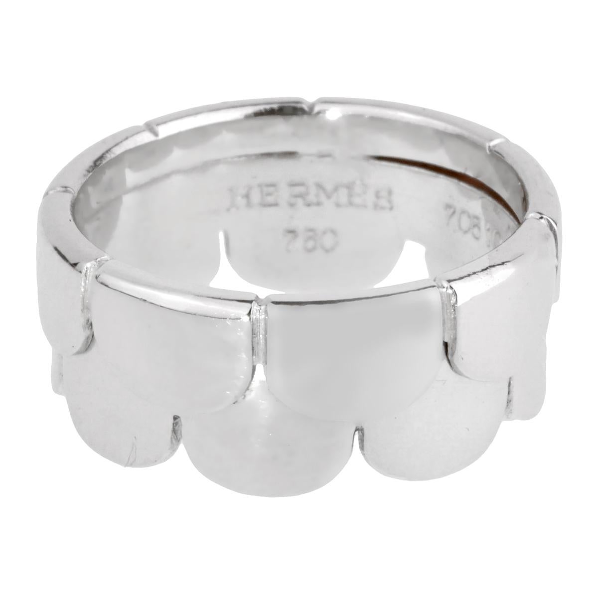 A chic Hermes white gold ring featuring an arch motif in 18k white gold, Size 6