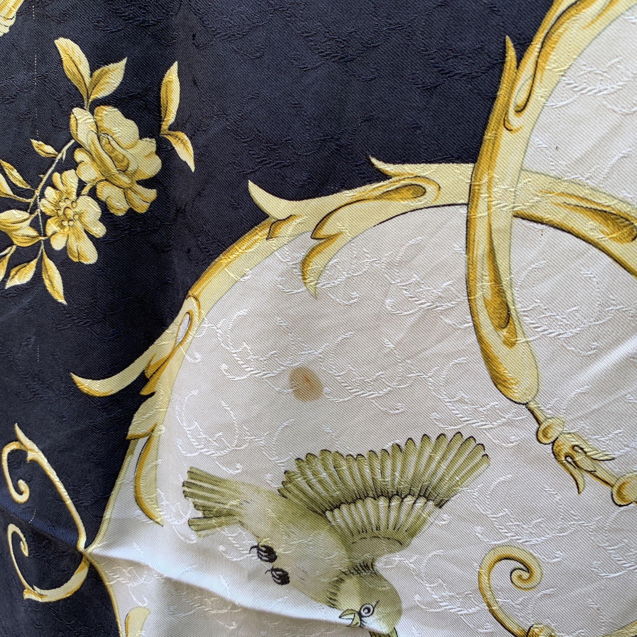 Hermes White Jacquard Silk Scarf La Cle Des Champs 1965 Faconnet In Fair Condition For Sale In Rome, Rome