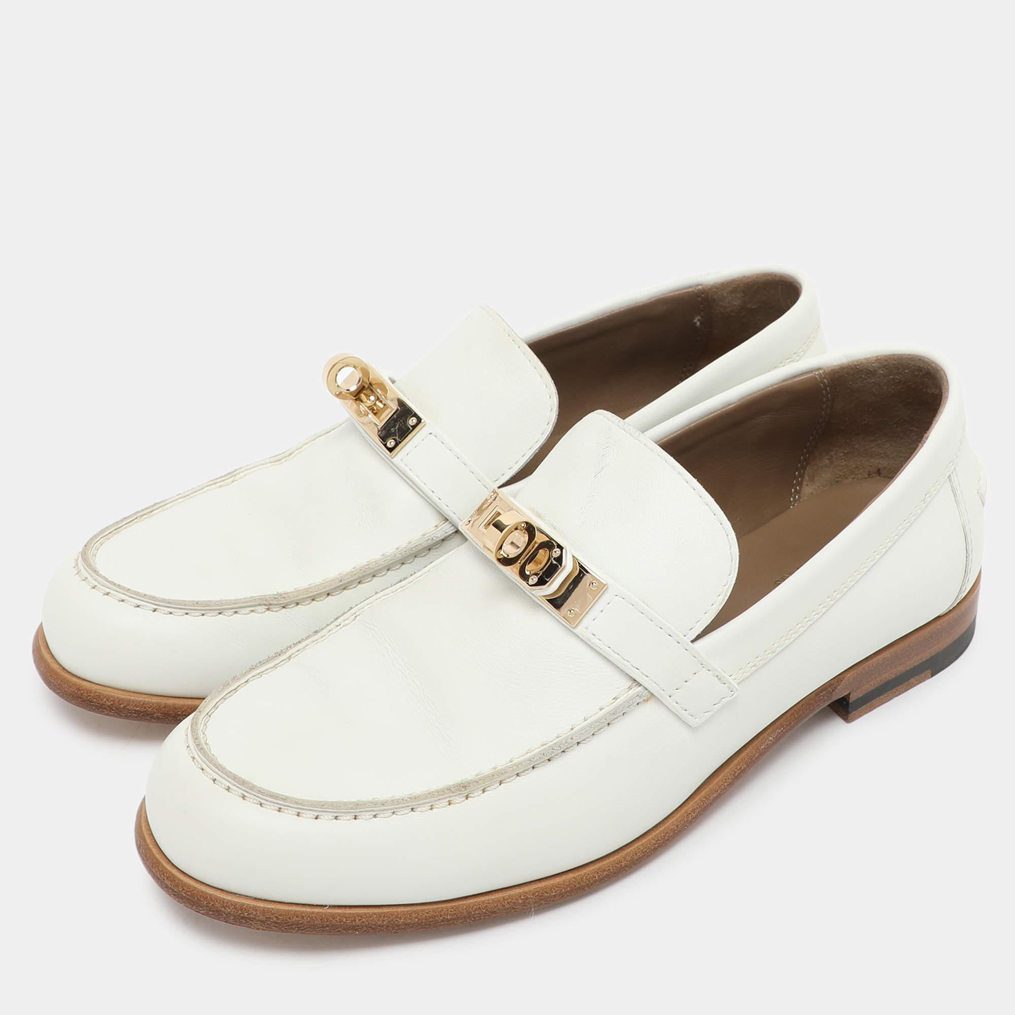 Practical fashionable and durable these Hermes white loafers are carefully built to be fine companions to your everyday style. They come made using the best materials to be a prized buy.