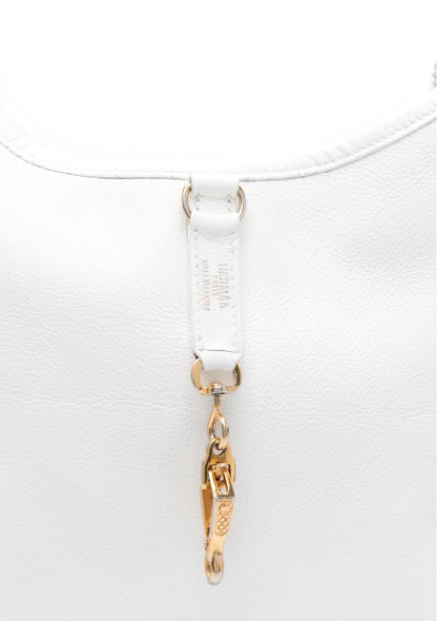 Hermes White Leather Trim Shoulder Tote Bag im Zustand „Gut“ in Paris, FR
