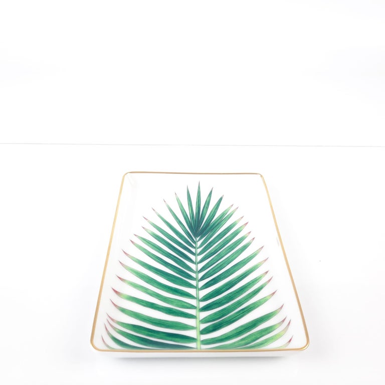 Hermes White Porcelain Passifolia Tray N°2, Small Model In New Condition In Nicosia, CY