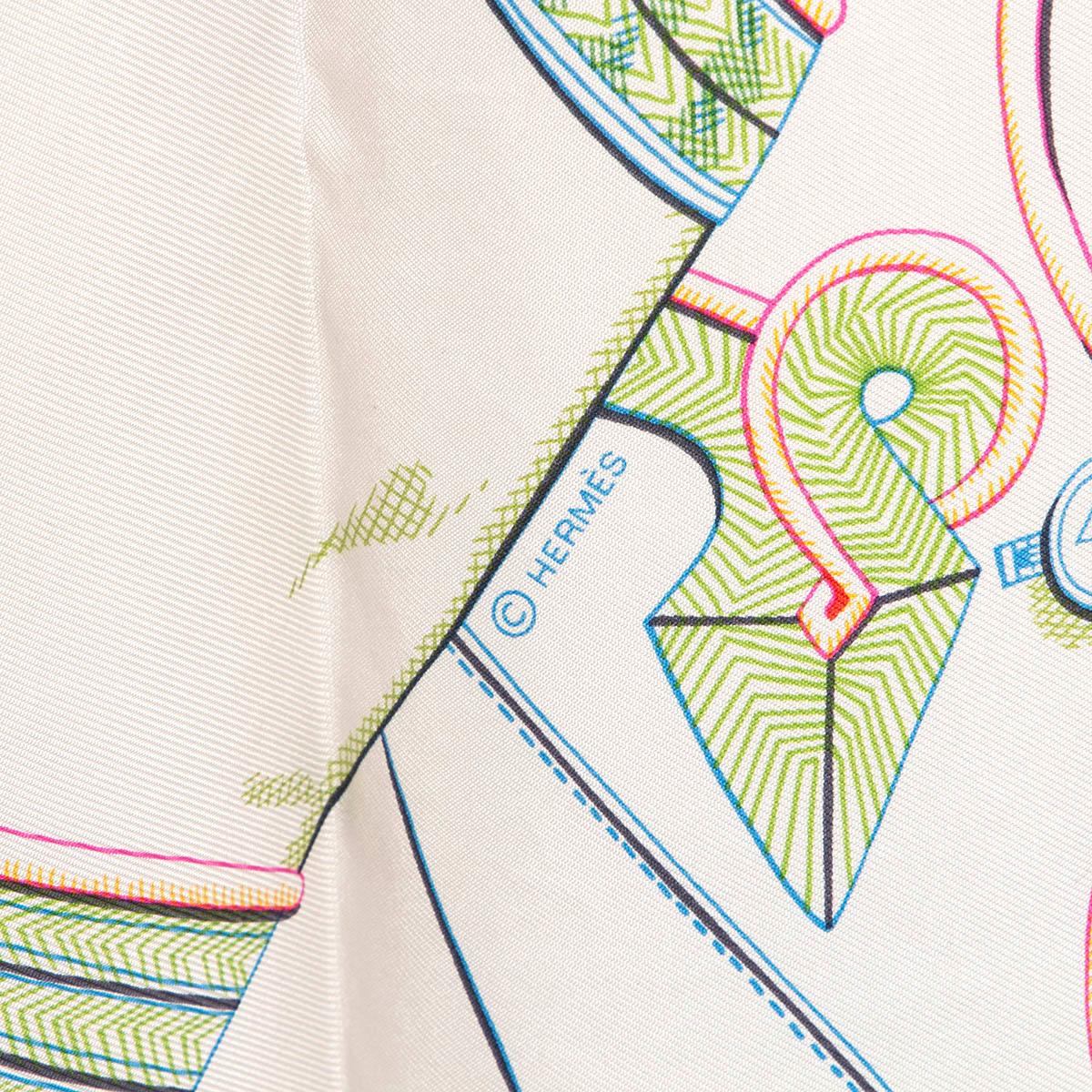 HERMES white silk ZOUAVES ET DRAGONS 90 WASH Scarf Gris Argent Vert Bleu In New Condition In Zürich, CH