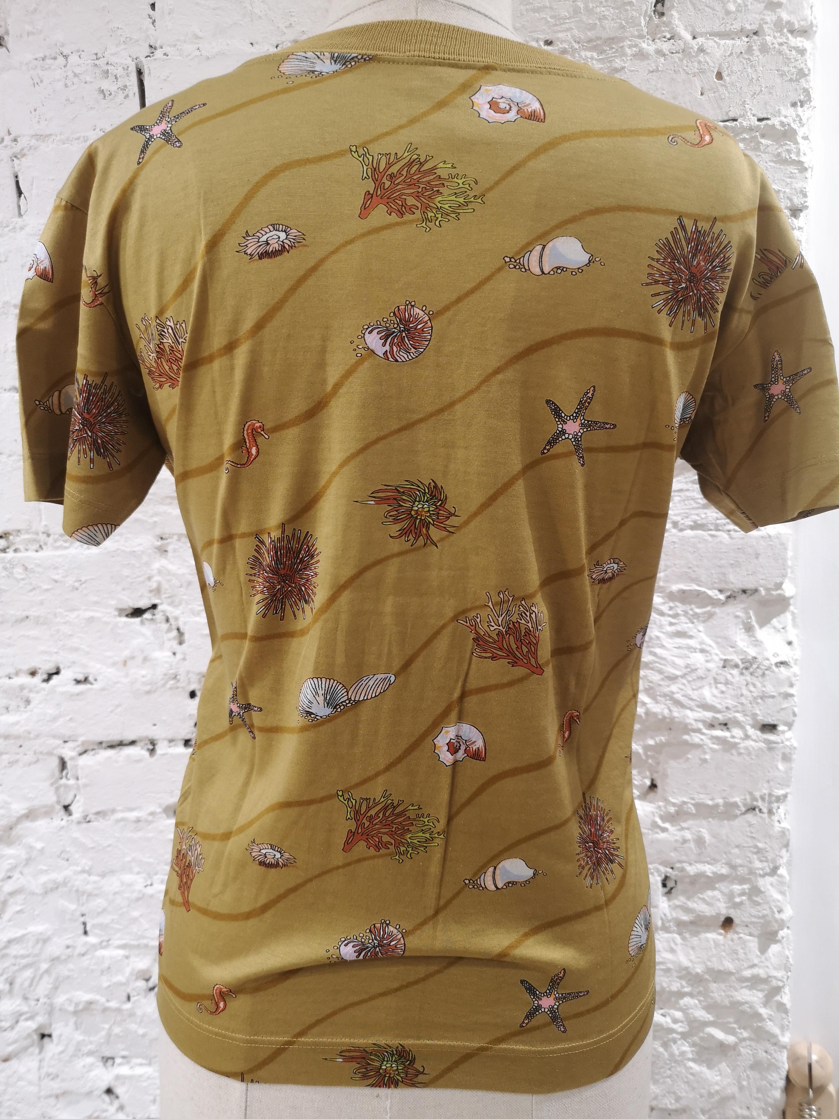 Women's or Men's Hermes with shells t-shirt