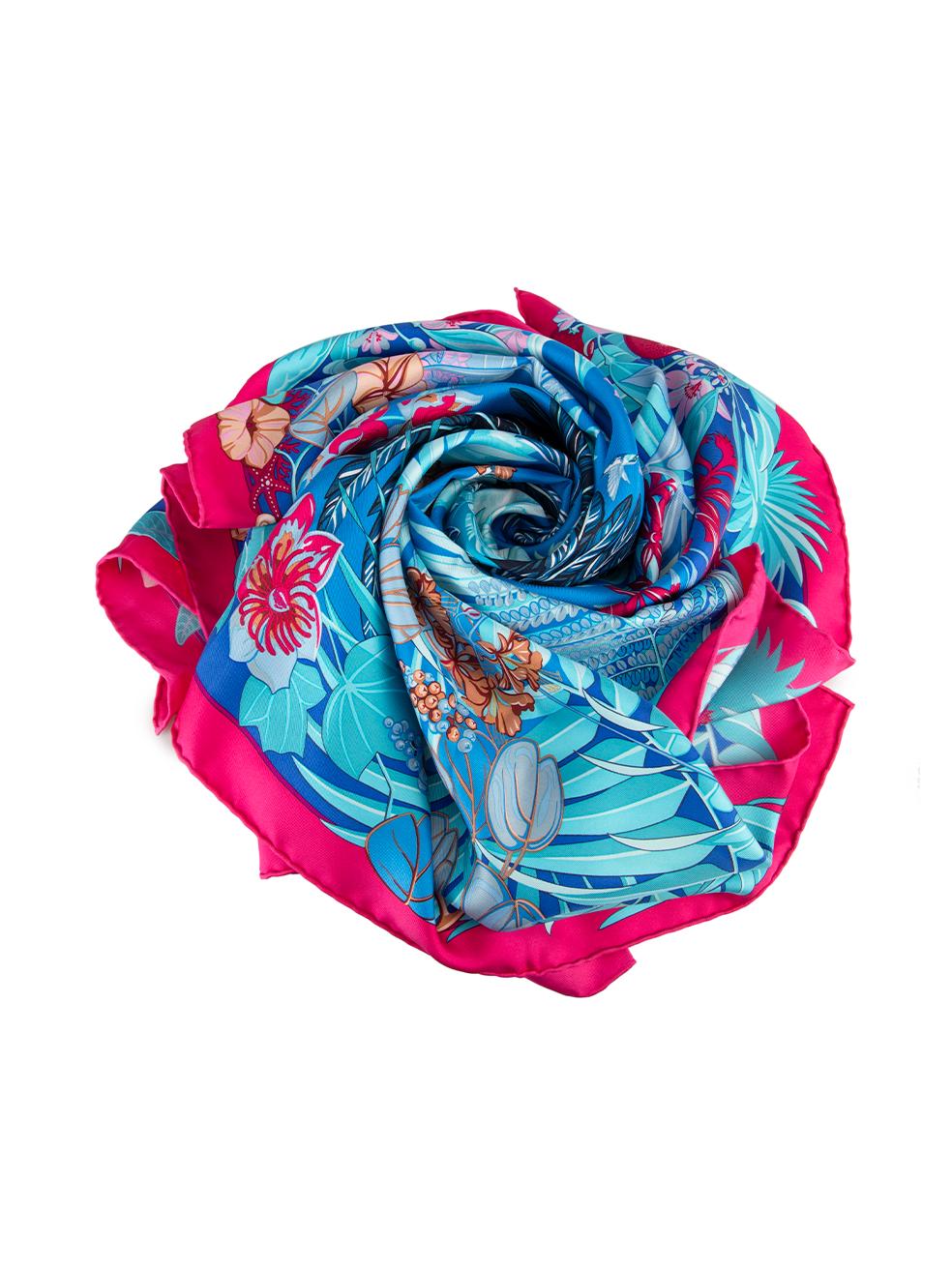 CONDITION is Never Worn. No visible wear to scarf is evident on this used Hermès designer resale item. This item comes with original box.



Details


Blue and pink

Silk

Square scarf

Flamingo party printed





Made in France



Composition

100%