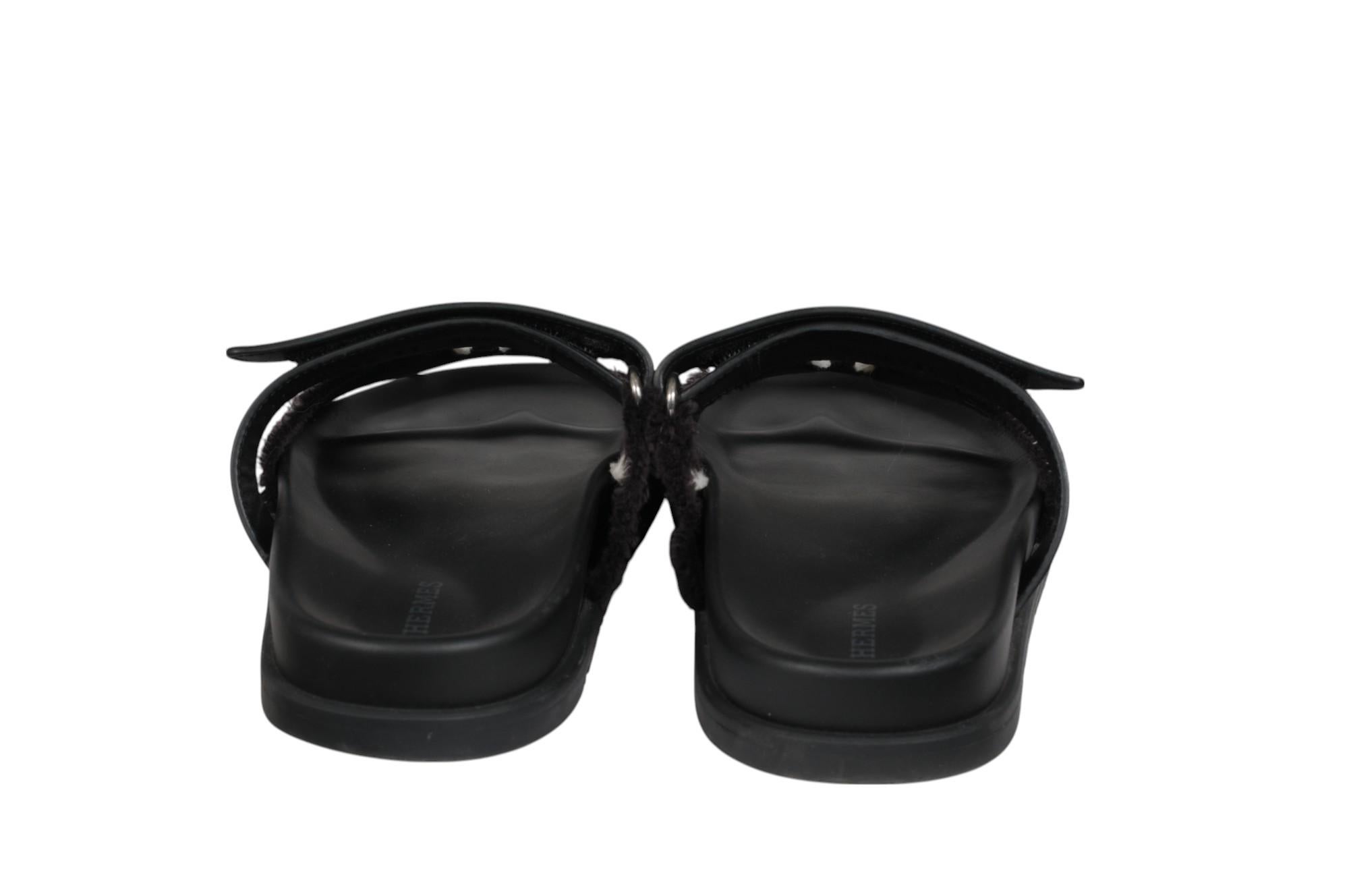 Hermes Womens Chypre Sandal Size US 7 EU 37 Fringed Prunoir Black Grey Tan Excellent état - En vente à North Miami, FL