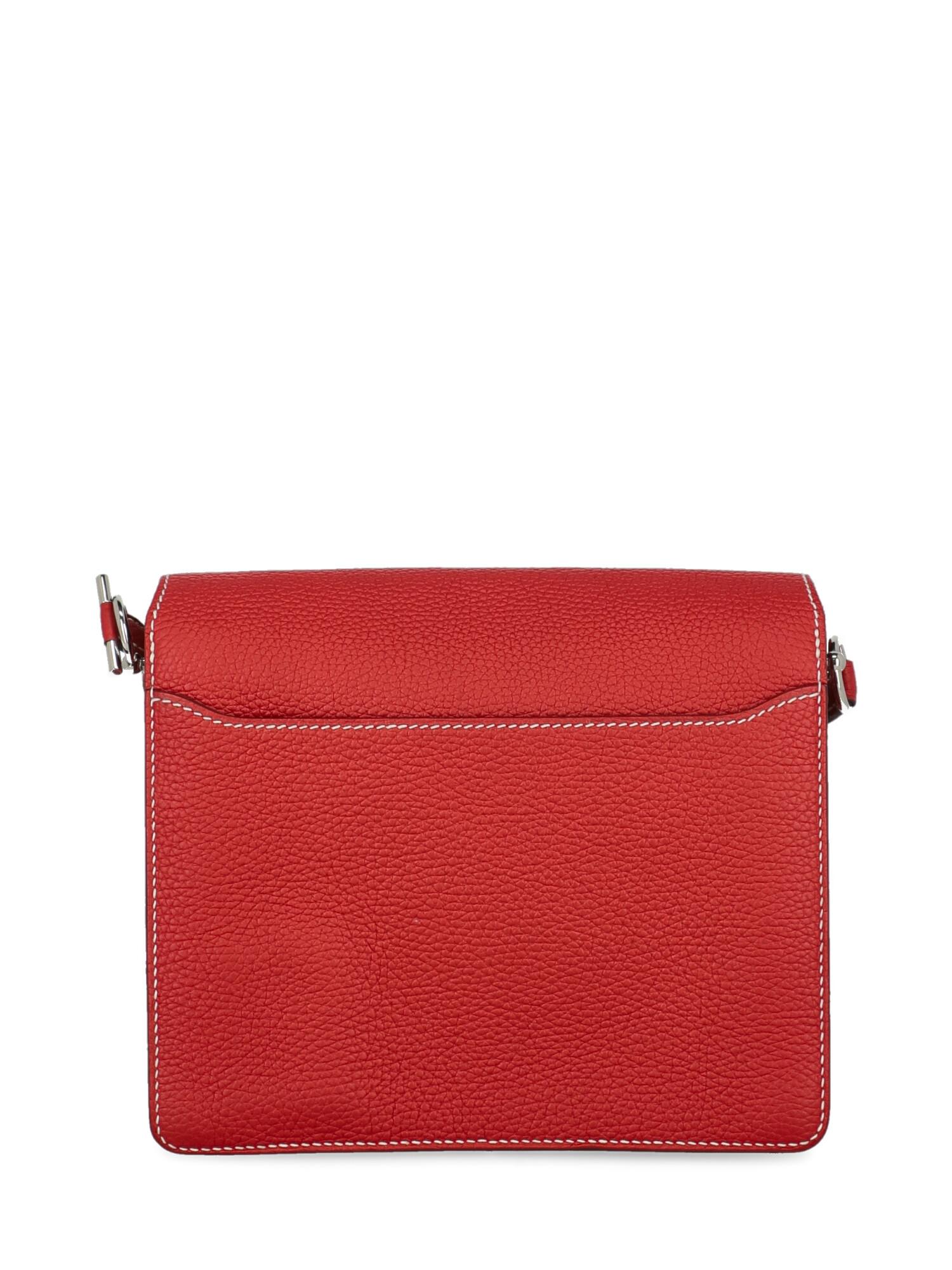 Hermès women’s Cross body bag Red Leather In Excellent Condition For Sale In Milan, IT