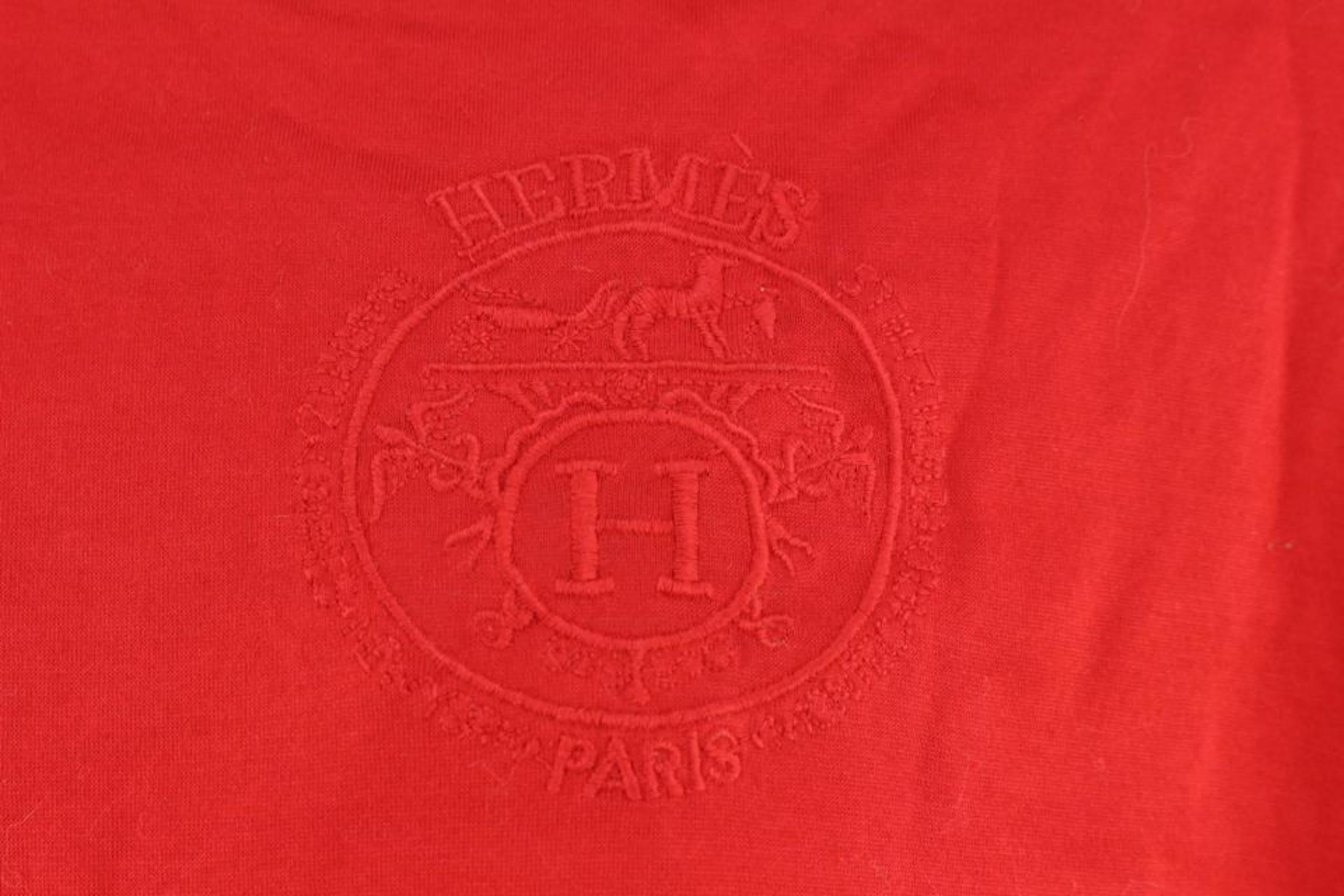 Hermès Women's Medium Red Logo T- Shirt 111h22 For Sale 5