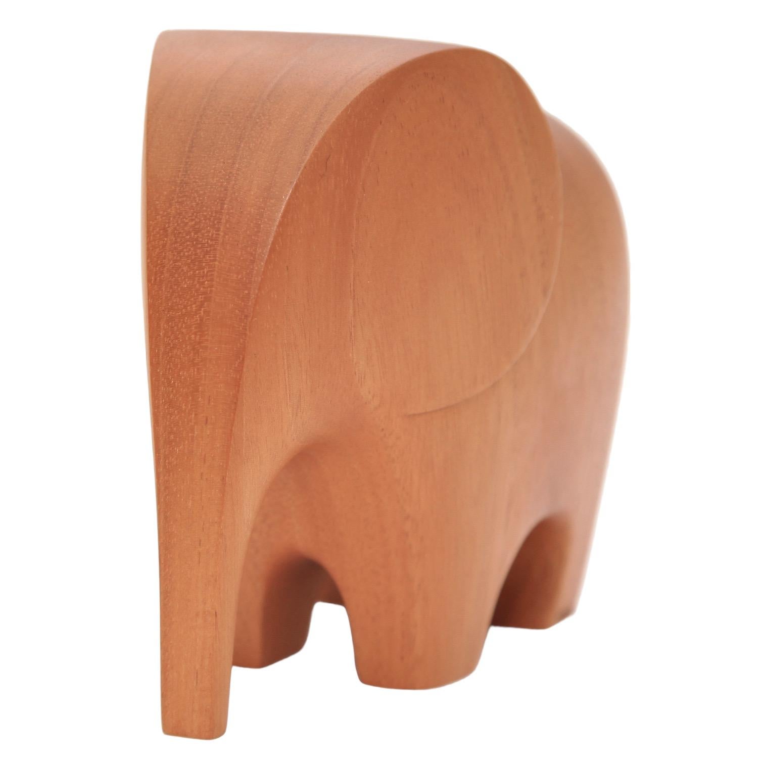 HERMES Wood LAO Paperweight Elephant Mahogany Wood In Excellent Condition In Hollywood, FL