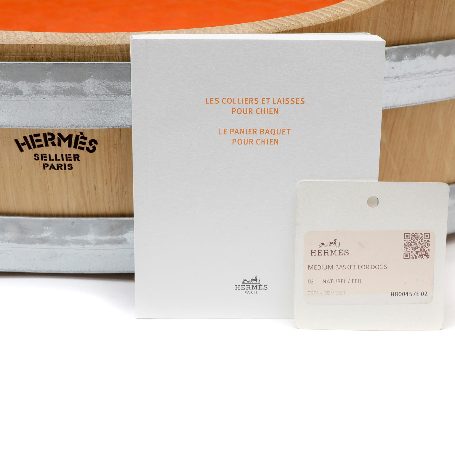 Hermès Wooden Barrel Dog Bed Medium  In New Condition For Sale In Palm Beach, FL