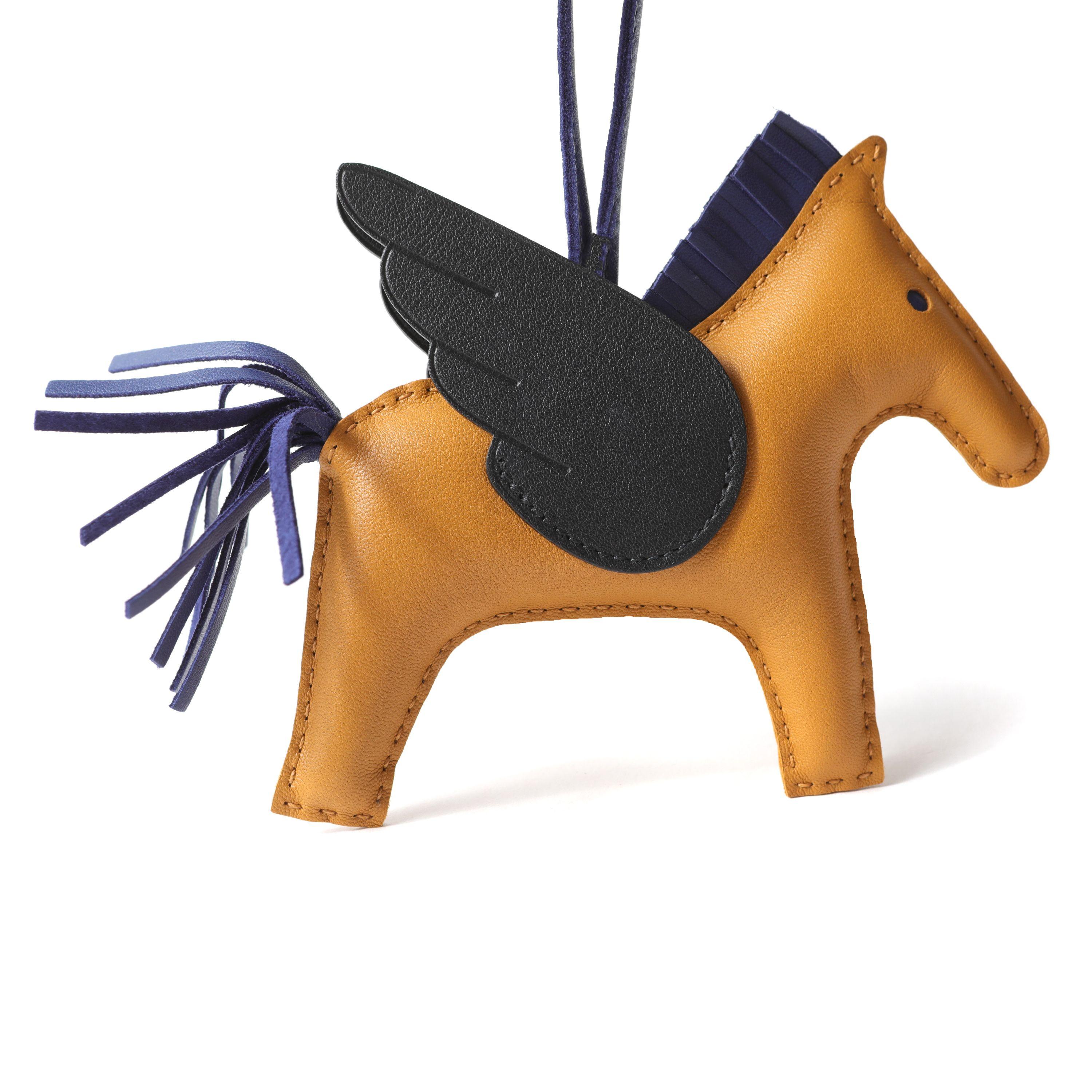 Hermès XL Rodeo Pegasus Leather Bag Charm In New Condition For Sale In Palm Beach, FL