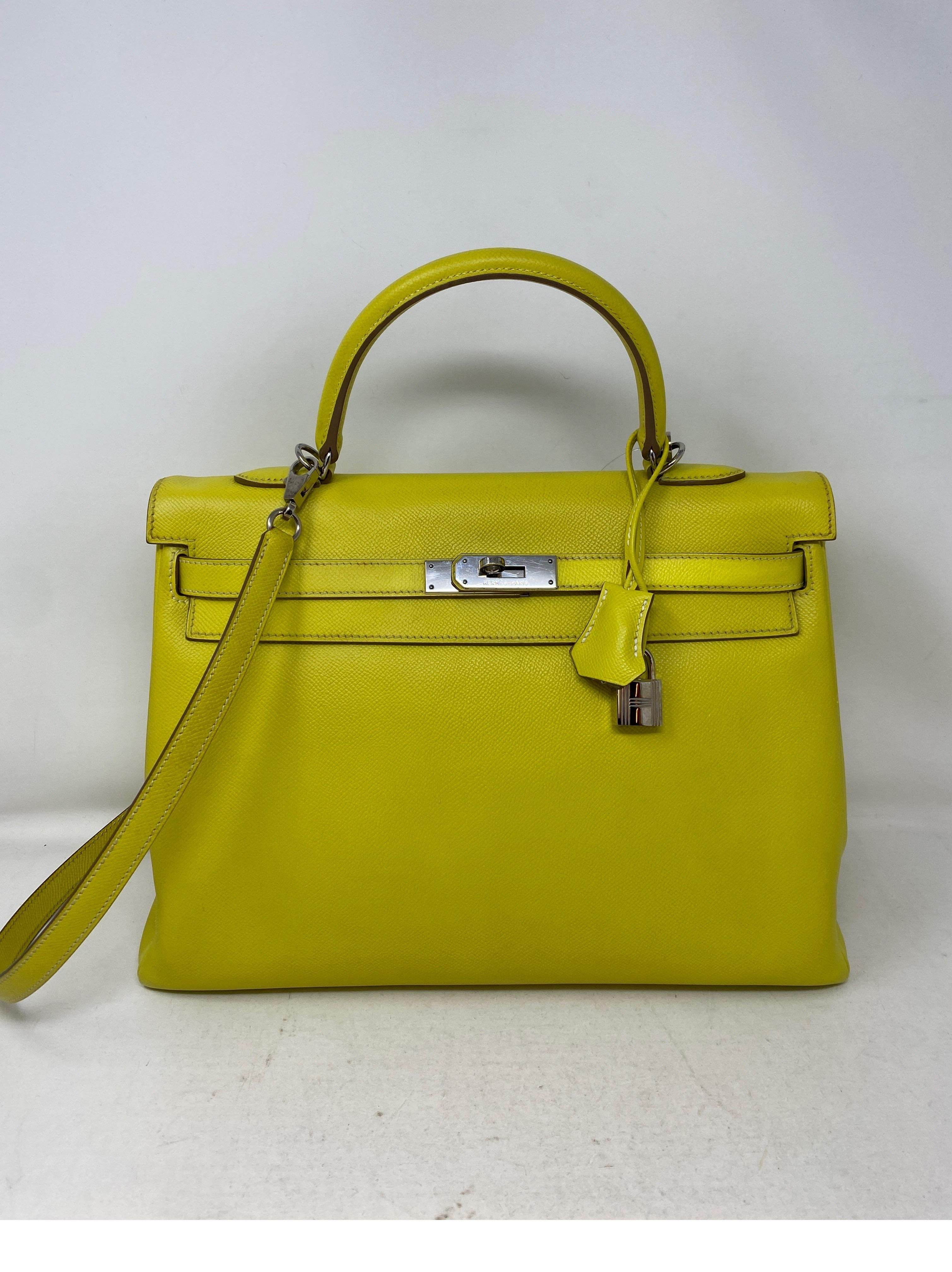Hermes Yellow 35 Kelly Bag  In Good Condition In Athens, GA