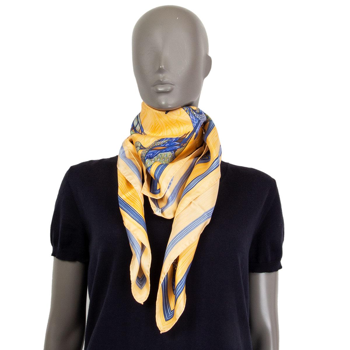 Hermes yellow & blue LA MARE AU CANARDS 90 silk twill Scarf In Excellent Condition For Sale In Zürich, CH