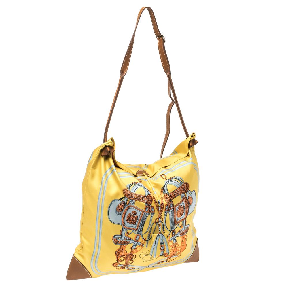 Hermès Yellow Brides de Gala Silk and Leather MM Silky City Bag In Good Condition In Dubai, Al Qouz 2