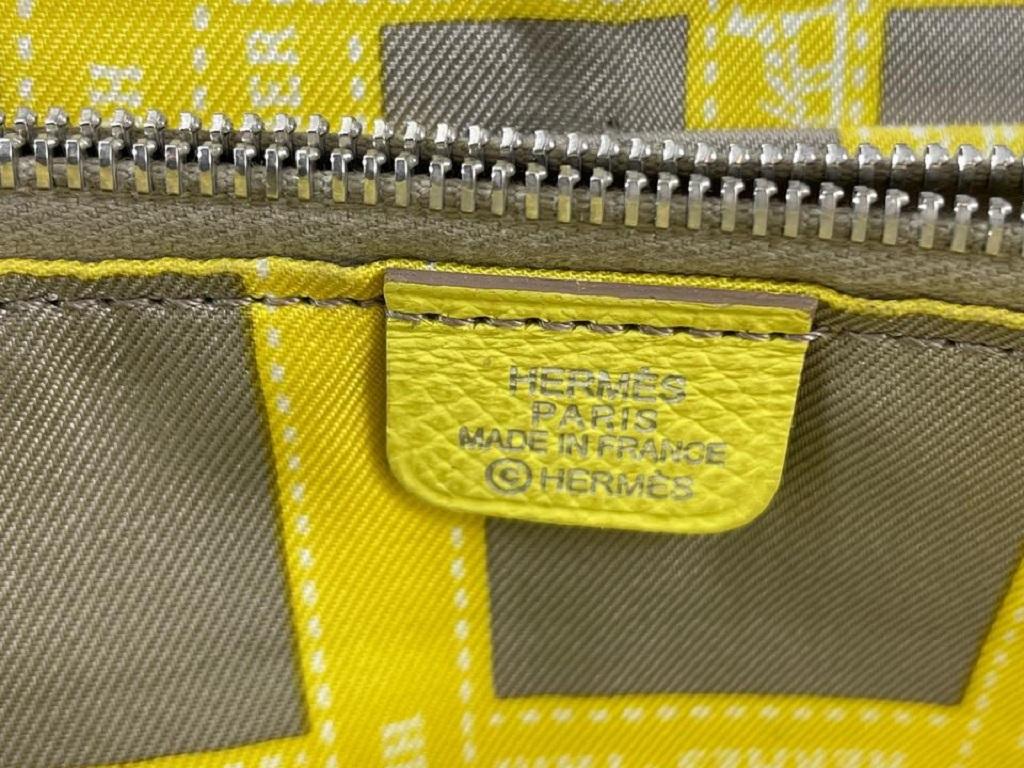 De las mujeres Hermès Amarillo Epsom Piel Silk'In Classique Cartera larga 2h520