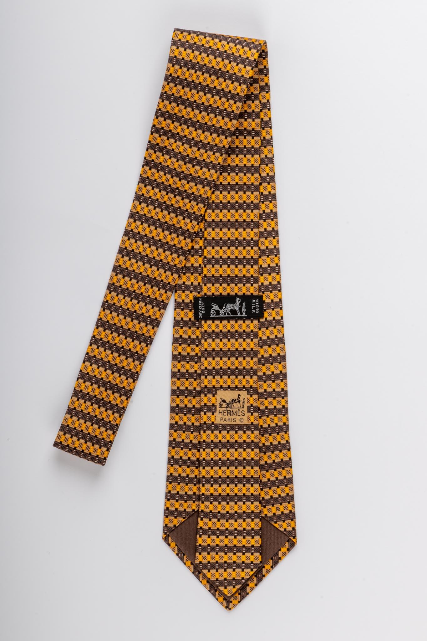 Hermès Yellow & Etoupe Geometric Tie In Excellent Condition In West Hollywood, CA