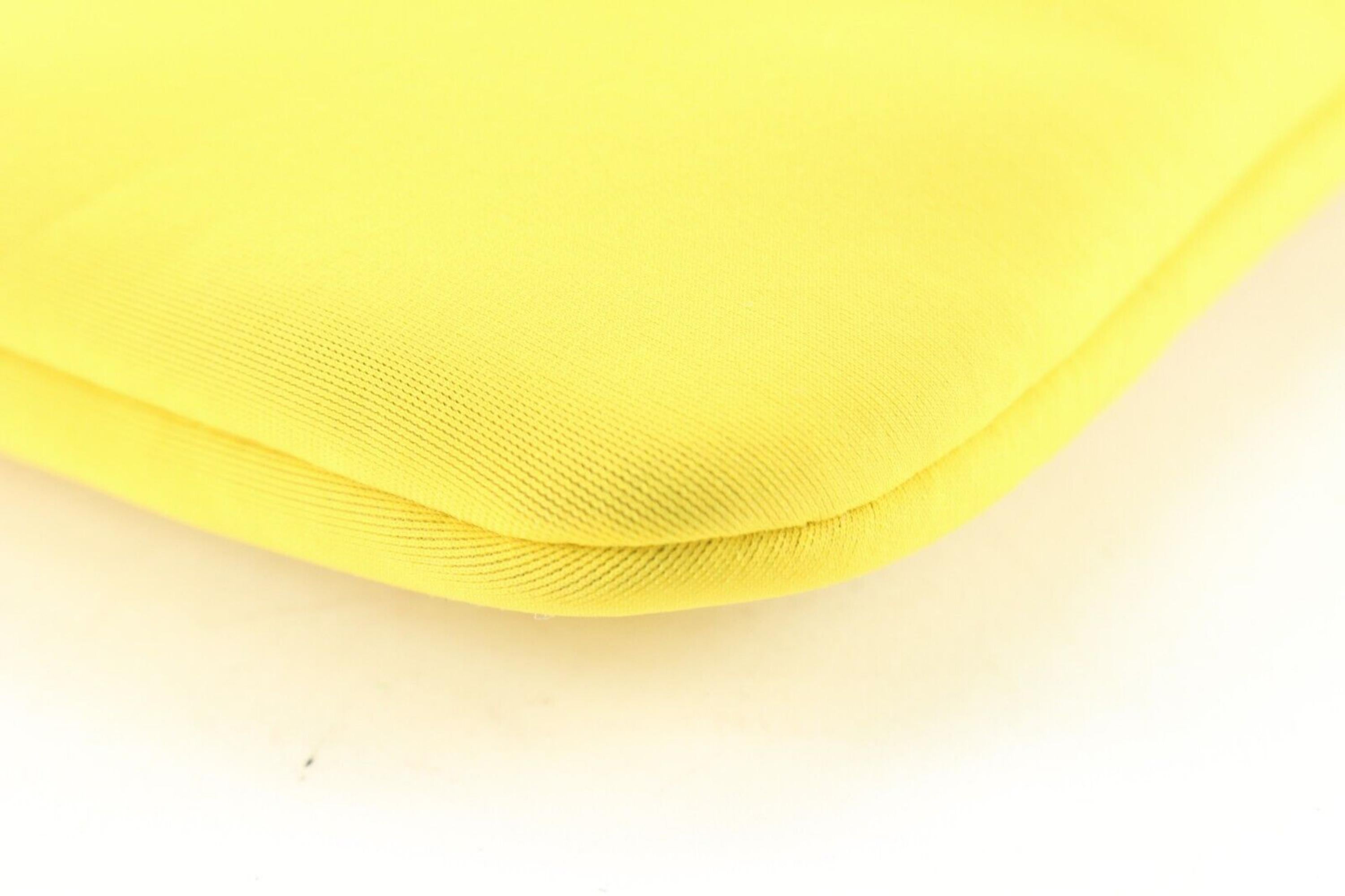 Pochette Hermès jaune à sangle néo-bain avec fermeture éclair 1H0509 en vente 3